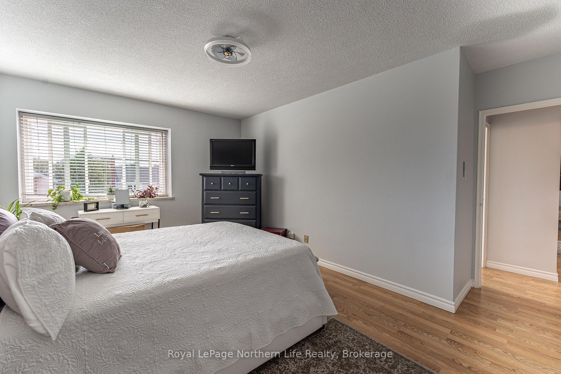 Photo 26 of Unit 202, 810 Main Street W, North Bay, West End — HOMEH