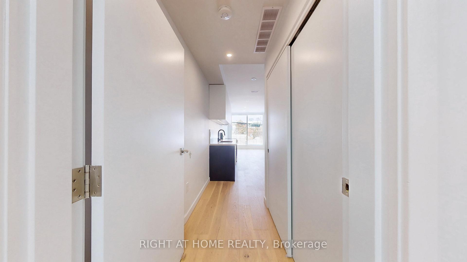 Photo 2 of Unit Unit 3, 3122 Dundas Street W, Toronto, Junction Area — HOMEH