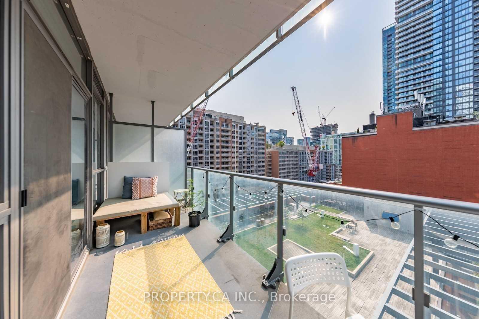 Photo 12 of Unit 911, 8 Mercer Street, Toronto, Waterfront Communities — HOMEH