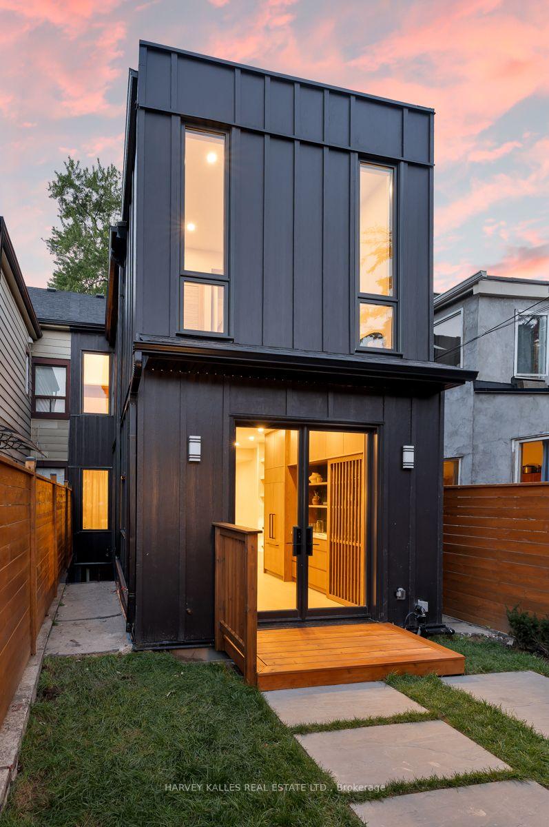 Photo 33 of 71 Robert Street, Toronto, University — HOMEH