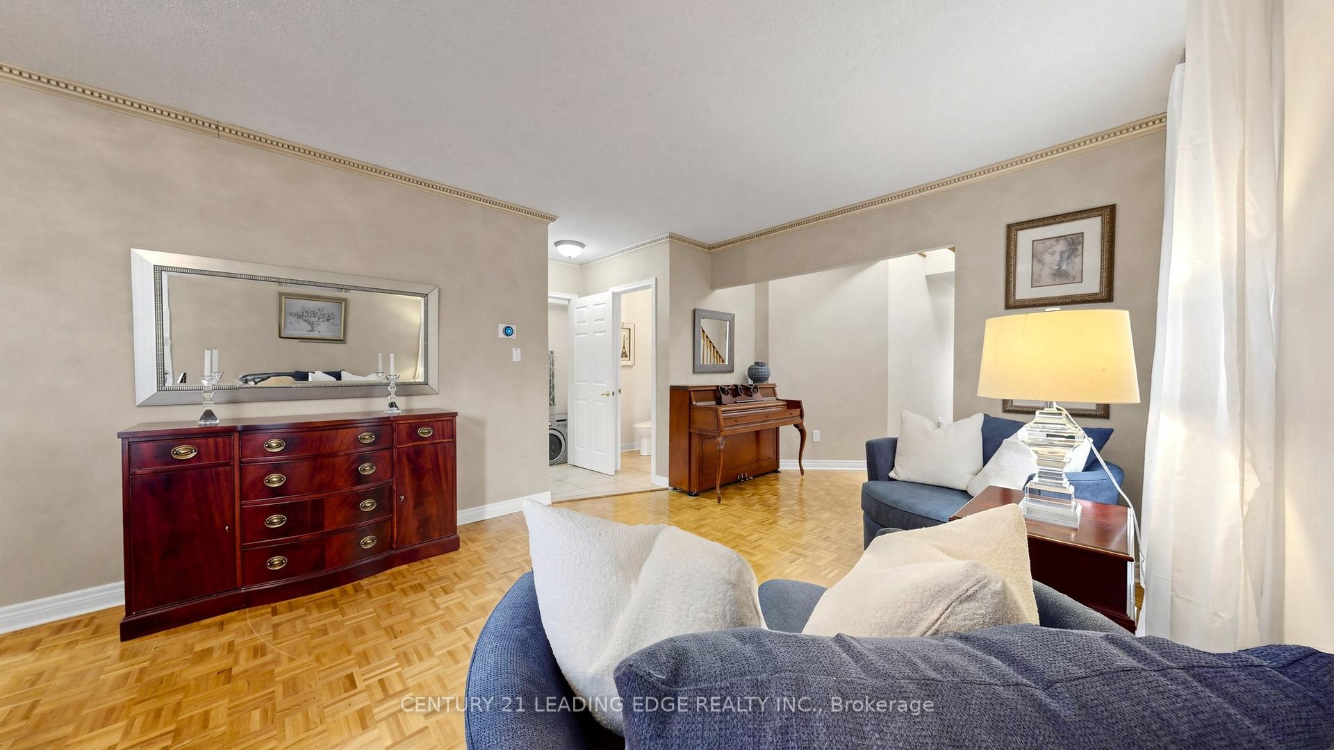 Photo 8 of 168 Valentina Drive, Markham, Village Green-South Unionville — HOMEH
