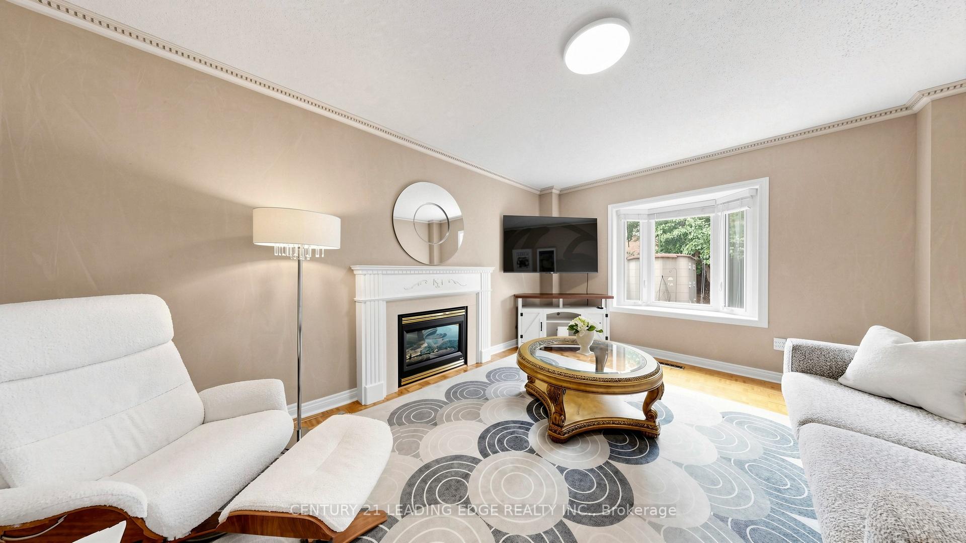 Photo 12 of 168 Valentina Drive, Markham, Village Green-South Unionville — HOMEH