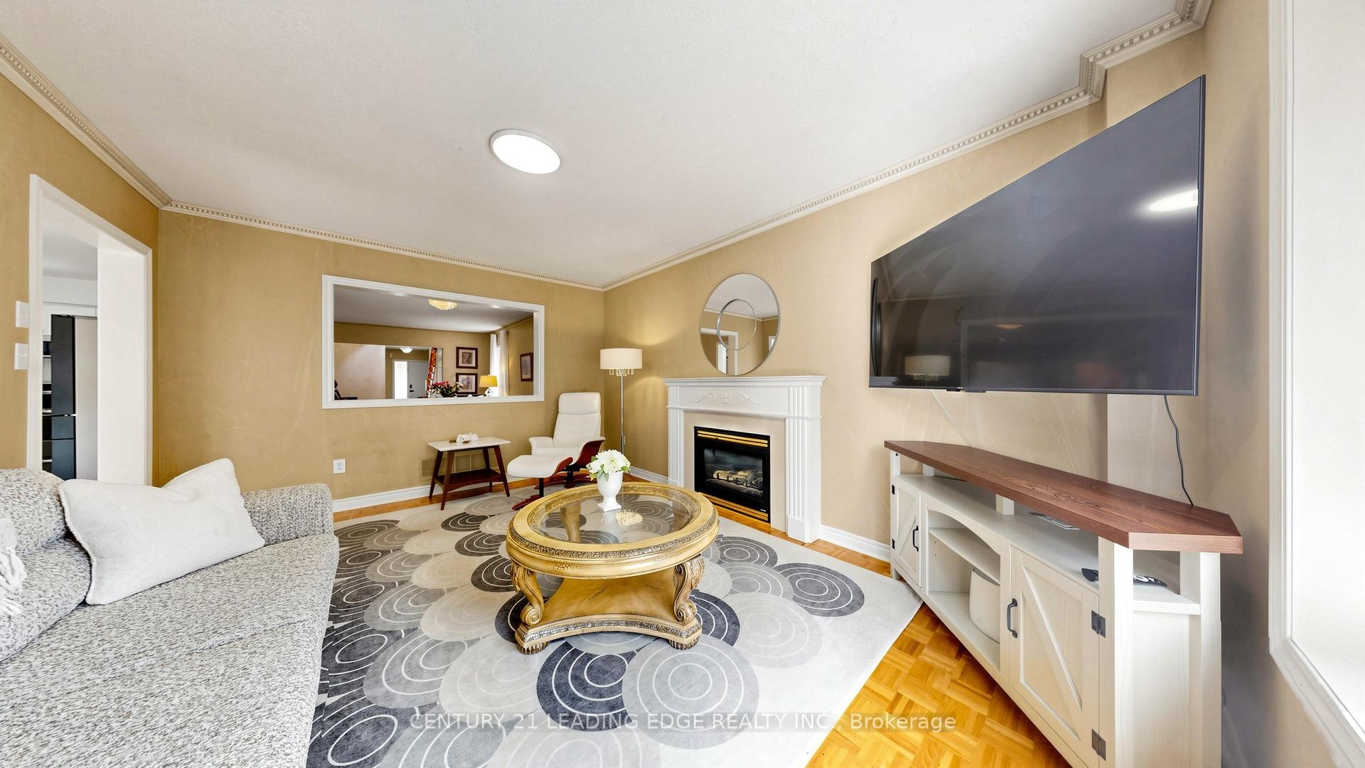 Photo 15 of 168 Valentina Drive, Markham, Village Green-South Unionville — HOMEH
