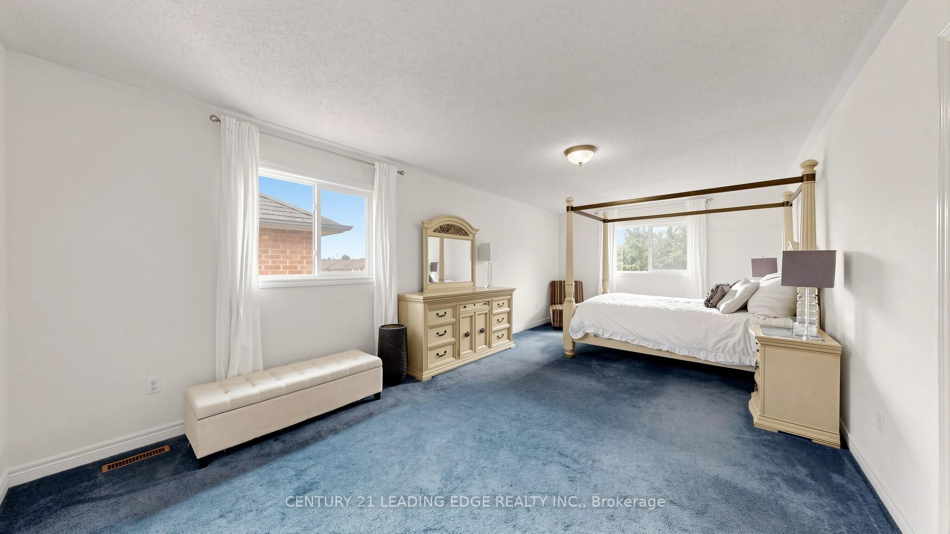 Photo 25 of 168 Valentina Drive, Markham, Village Green-South Unionville — HOMEH