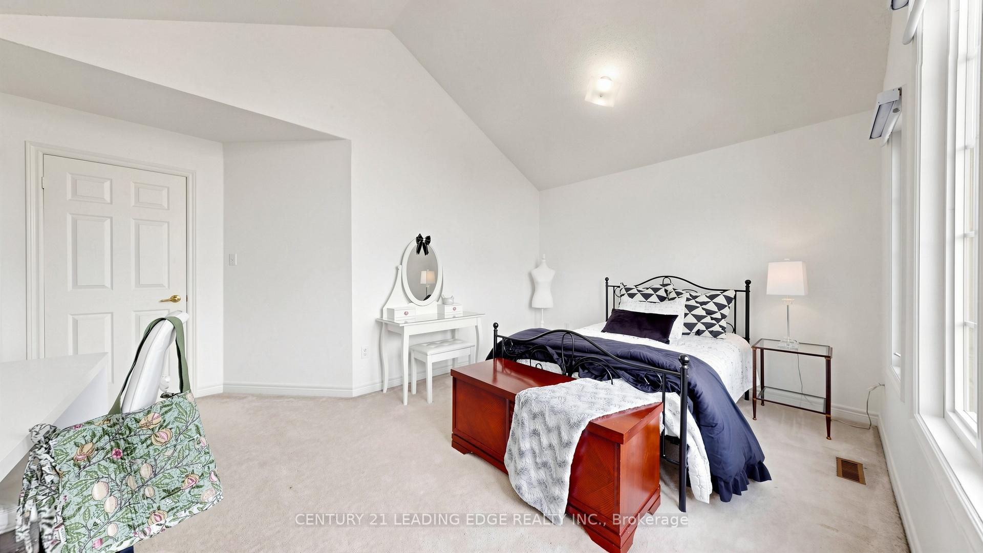Photo 28 of 168 Valentina Drive, Markham, Village Green-South Unionville — HOMEH