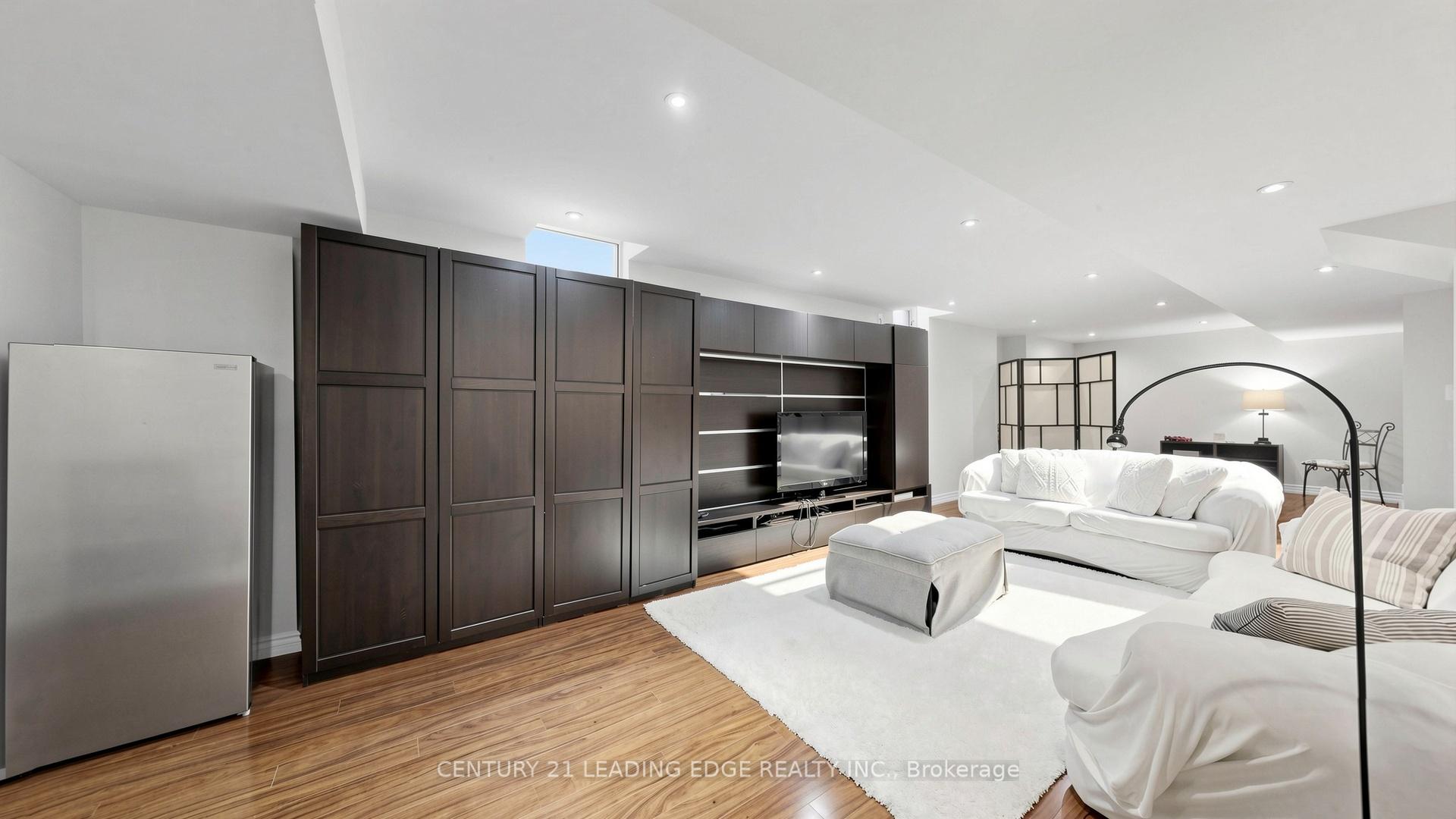 Photo 36 of 168 Valentina Drive, Markham, Village Green-South Unionville — HOMEH