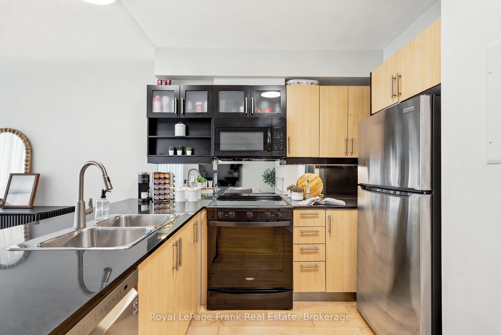 Photo 13 of Unit M24, 350 Wellington Street W, Toronto, Waterfront Communities — HOMEH