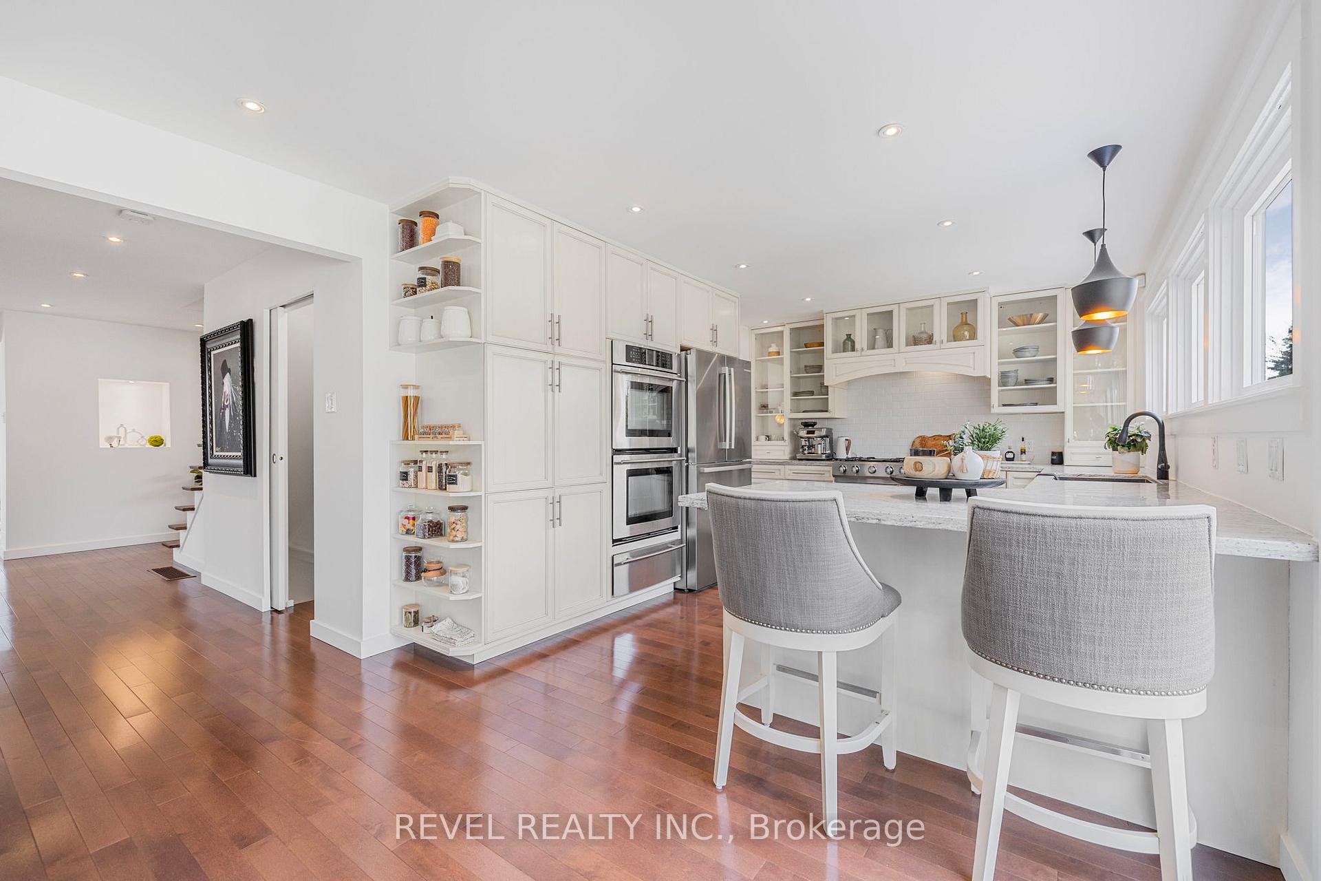 Photo 16 of 10 Shoreview Drive, Barrie, North Shore — HOMEH