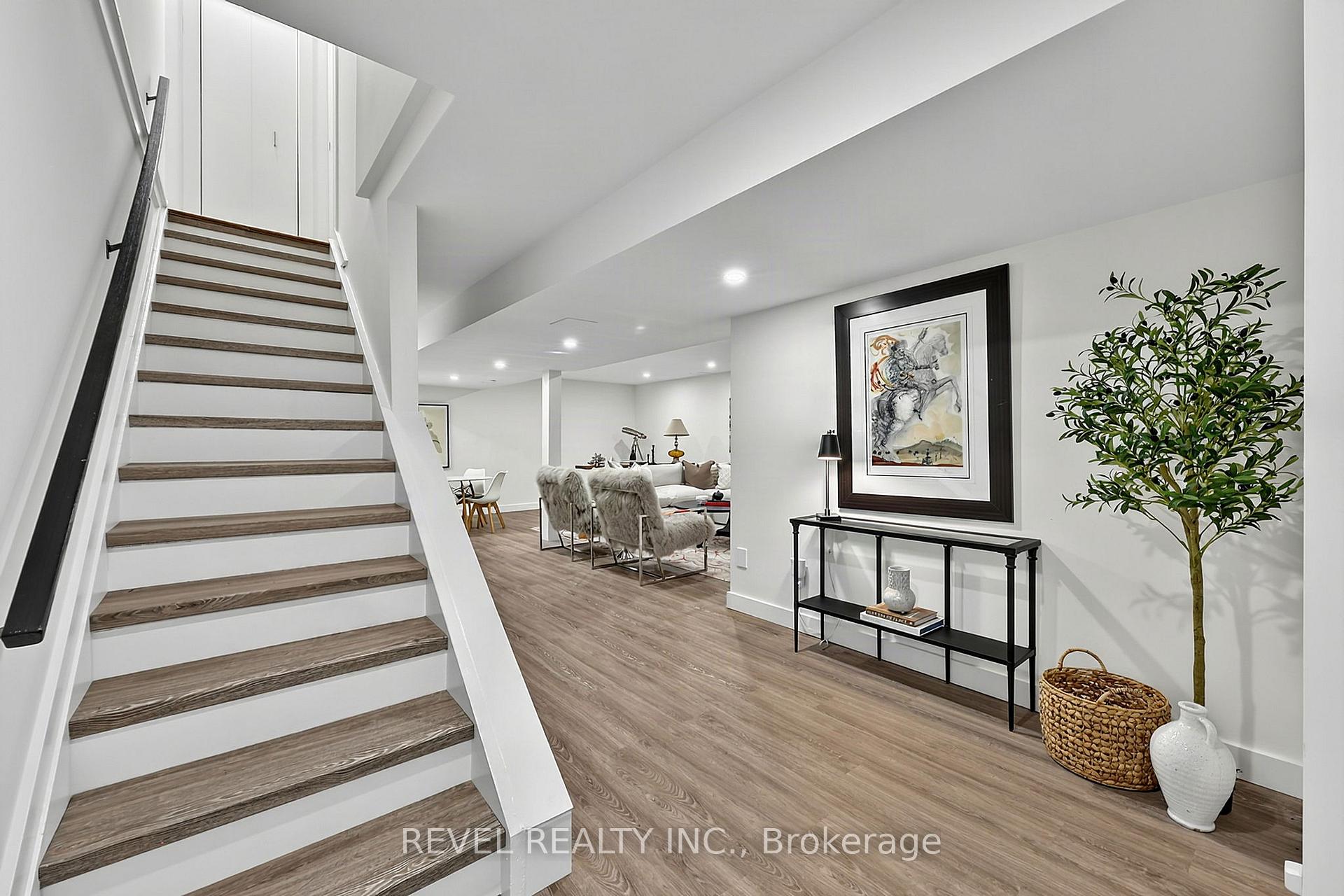Photo 31 of 10 Shoreview Drive, Barrie, North Shore — HOMEH