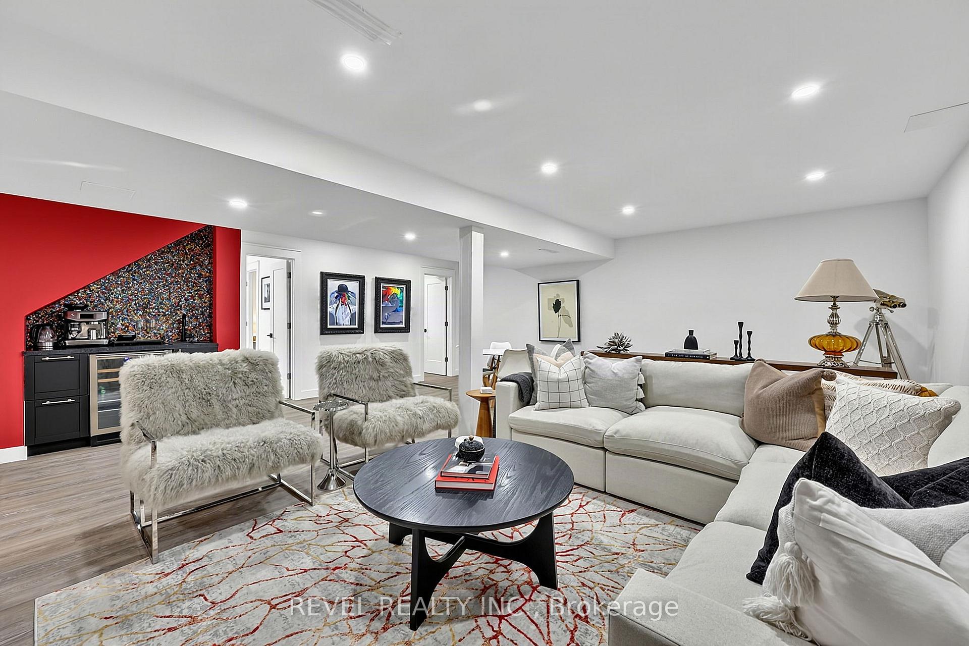 Photo 32 of 10 Shoreview Drive, Barrie, North Shore — HOMEH