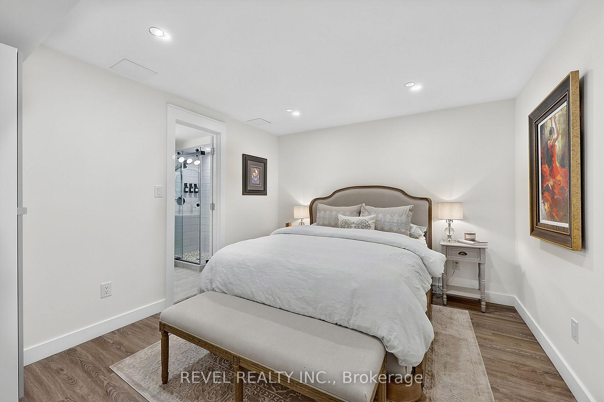 Photo 37 of 10 Shoreview Drive, Barrie, North Shore — HOMEH