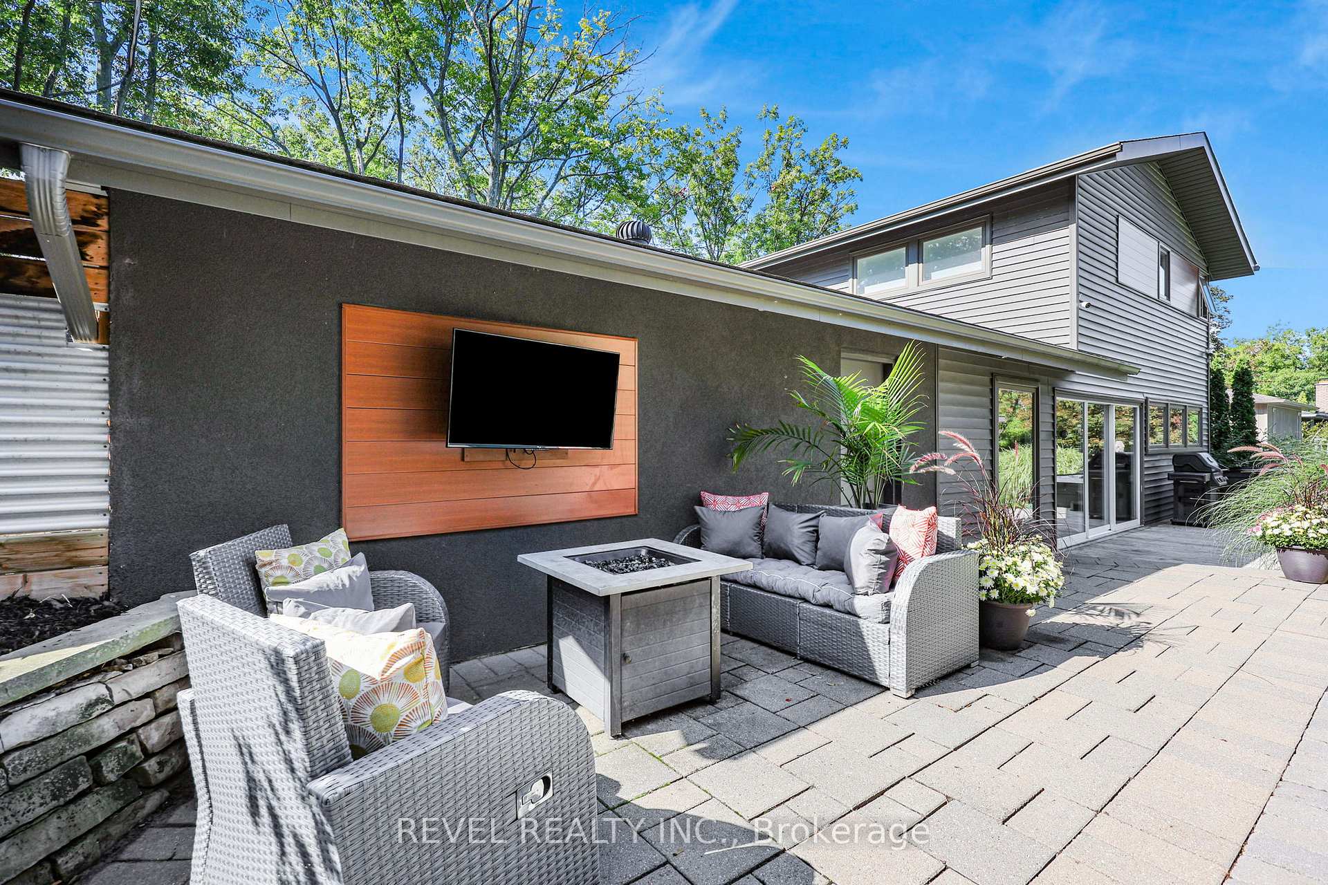 Photo 39 of 10 Shoreview Drive, Barrie, North Shore — HOMEH