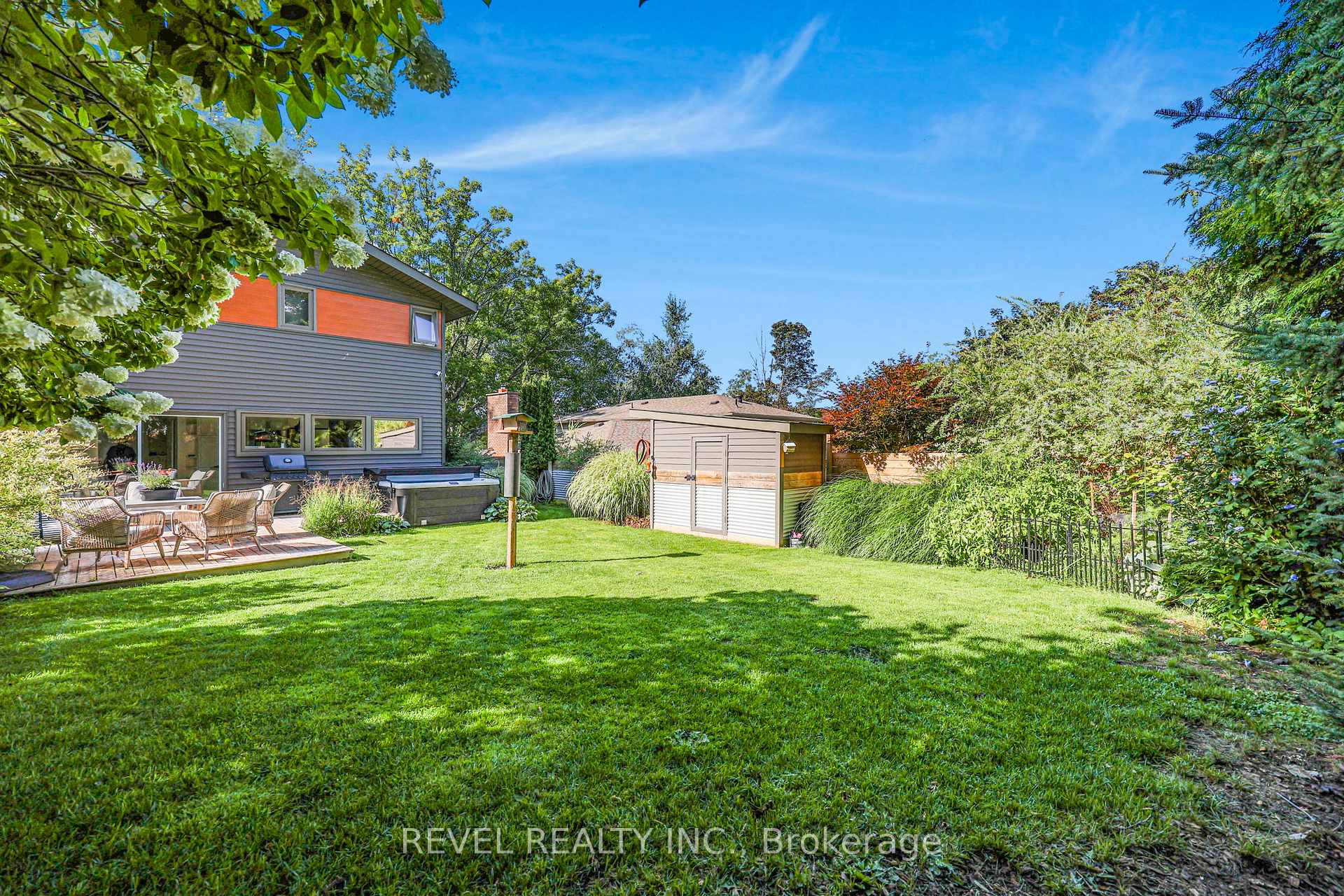 Photo 46 of 10 Shoreview Drive, Barrie, North Shore — HOMEH