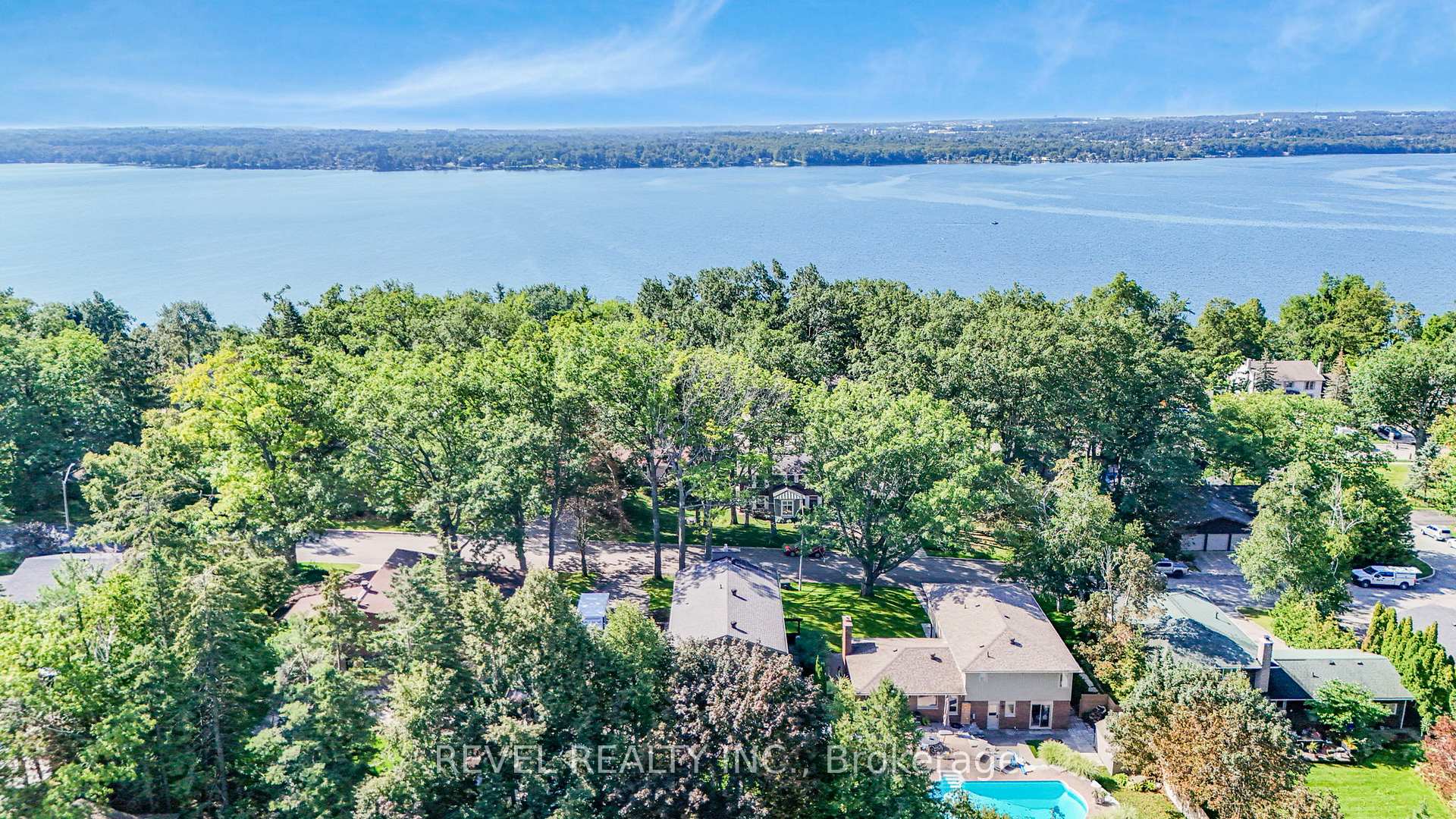 Photo 49 of 10 Shoreview Drive, Barrie, North Shore — HOMEH
