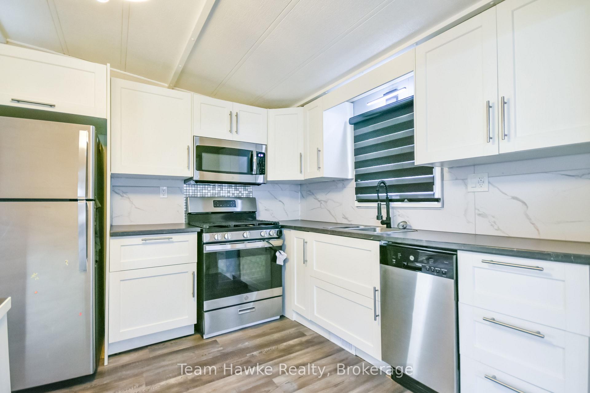 Photo 13 of 11 Ryan's Road, Midland — HOMEH