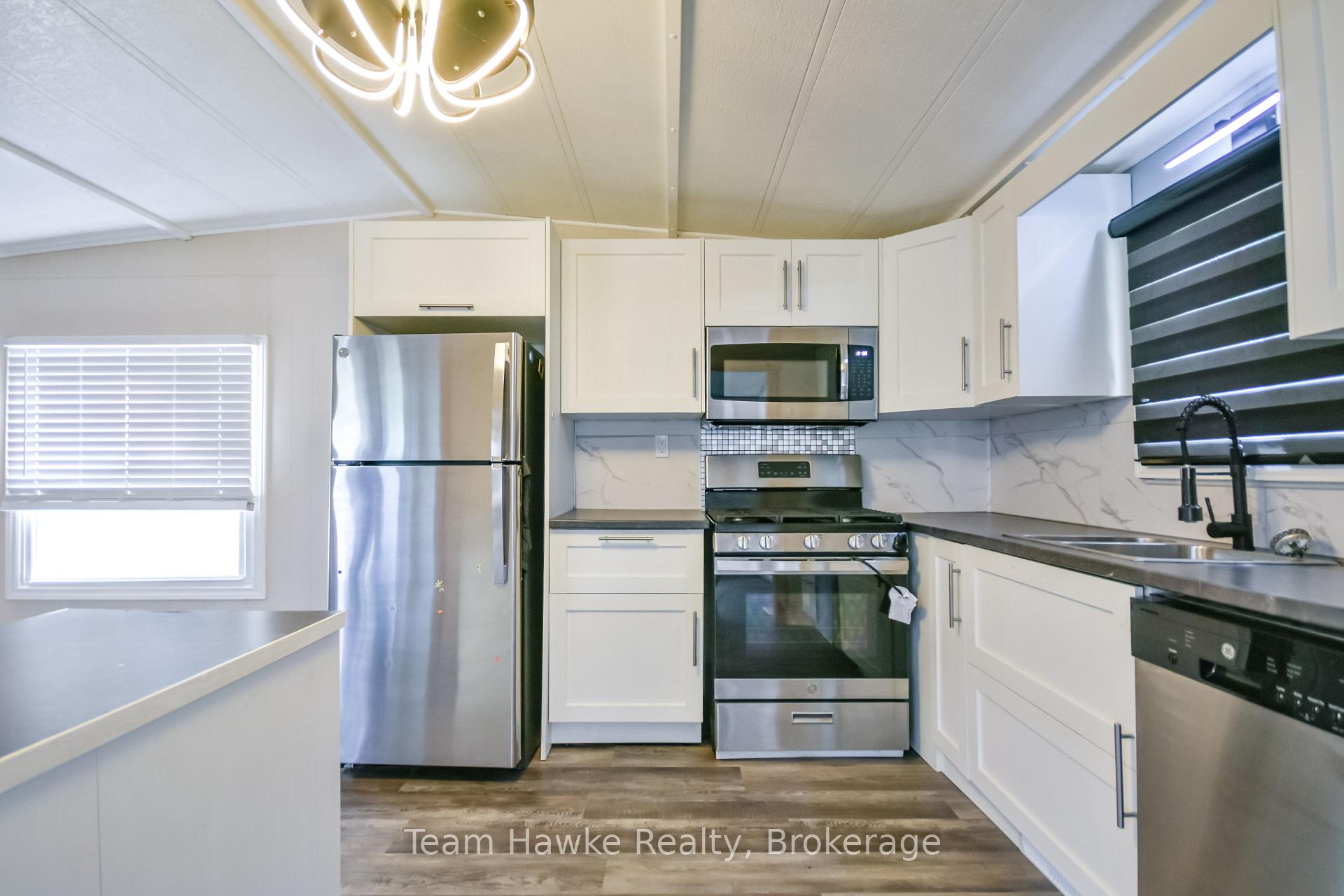 Photo 14 of 11 Ryan's Road, Midland — HOMEH
