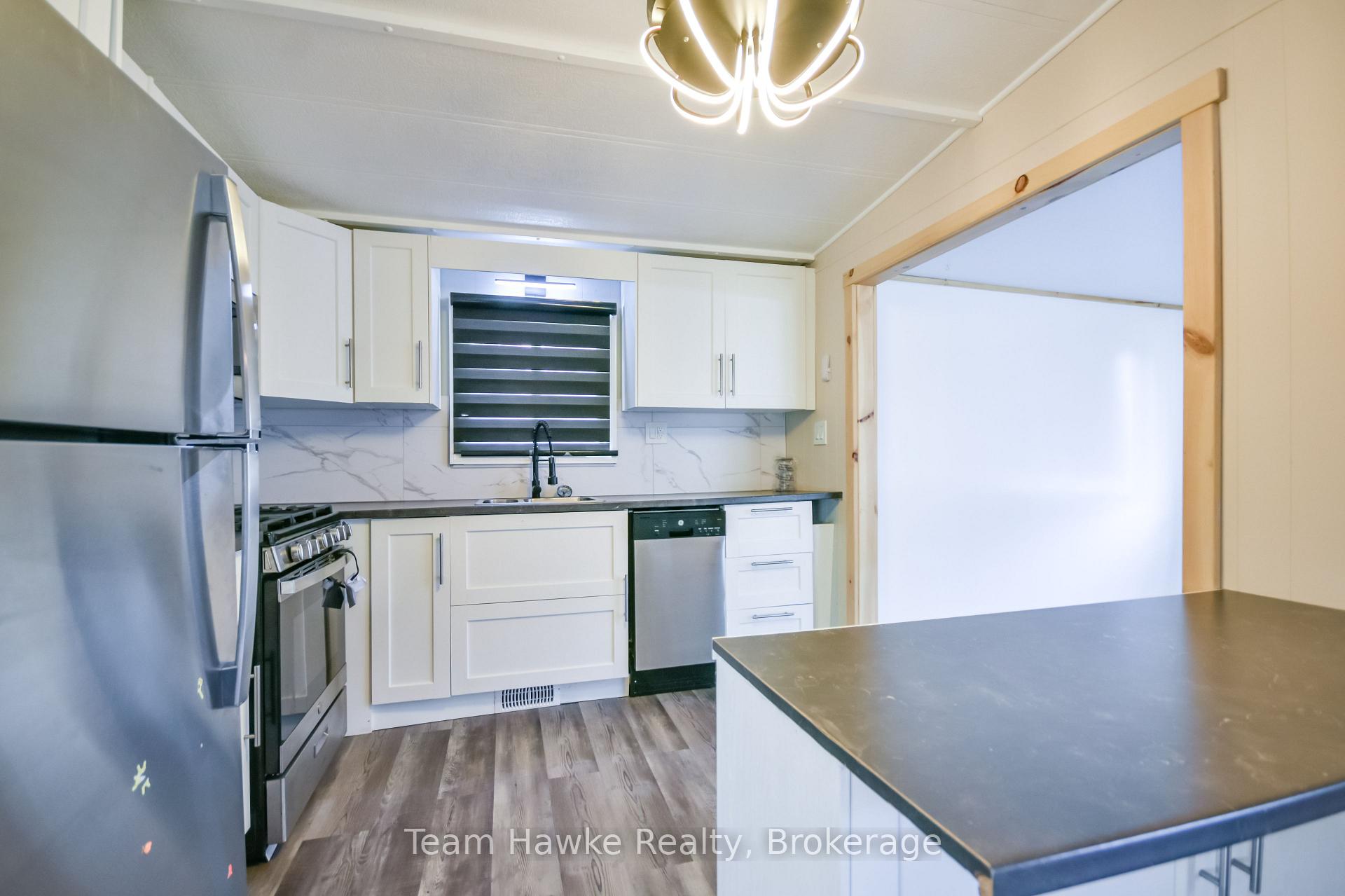 Photo 15 of 11 Ryan's Road, Midland — HOMEH