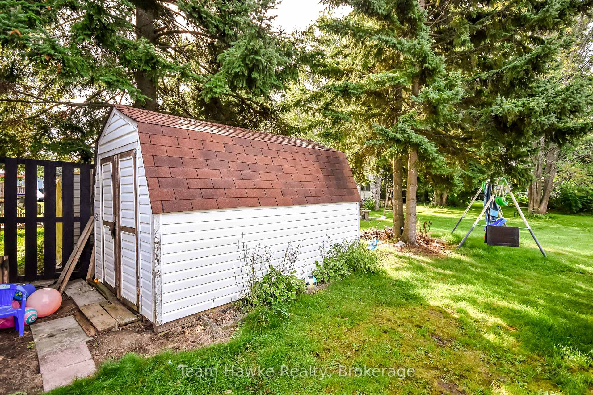 Photo 33 of 11 Ryan's Road, Midland — HOMEH