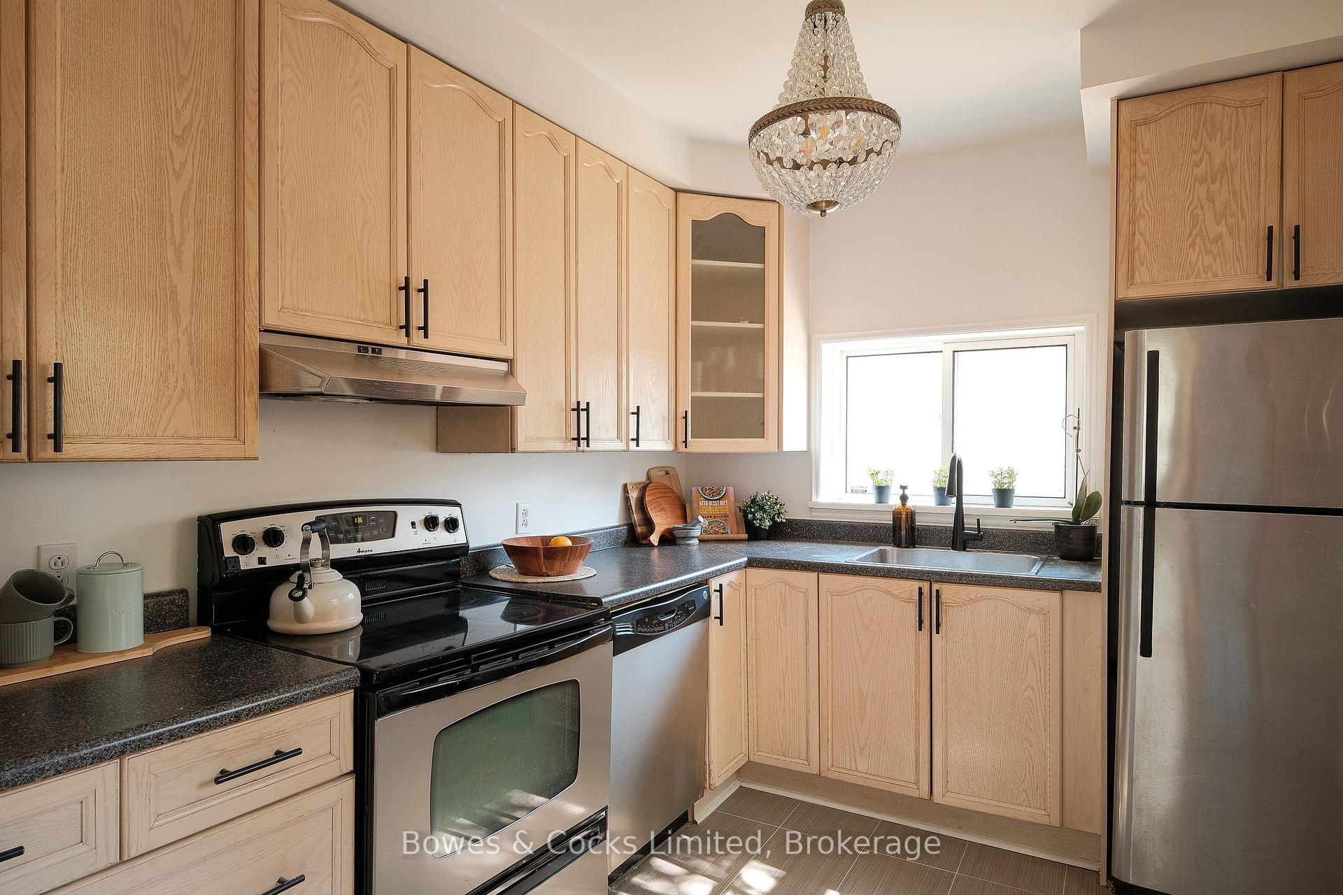 Photo 12 of 599 Gilmour Street, Peterborough, Town Ward 3 — HOMEH