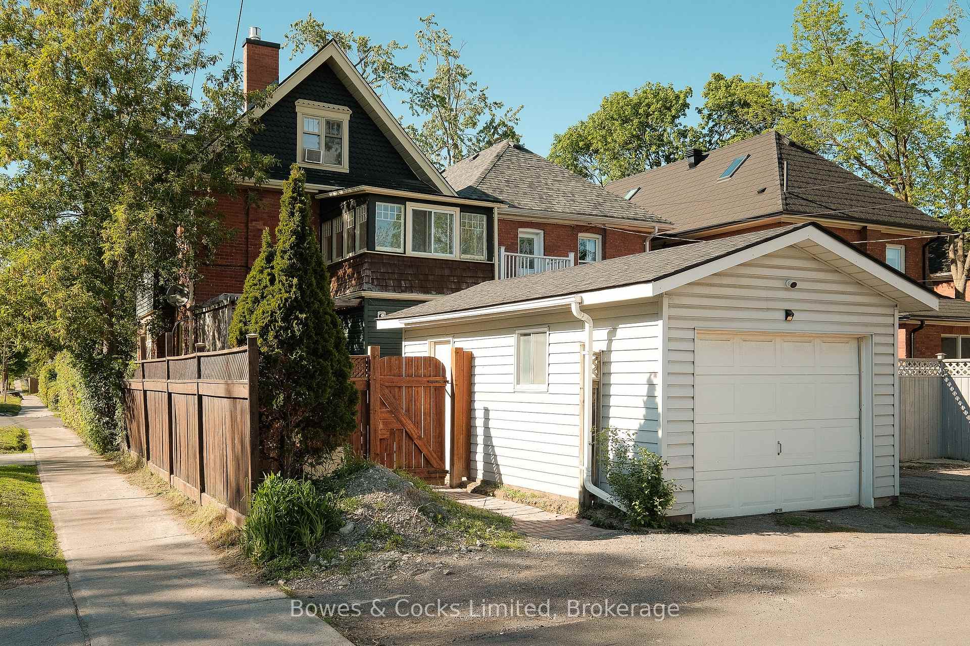 Photo 31 of 599 Gilmour Street, Peterborough, Town Ward 3 — HOMEH