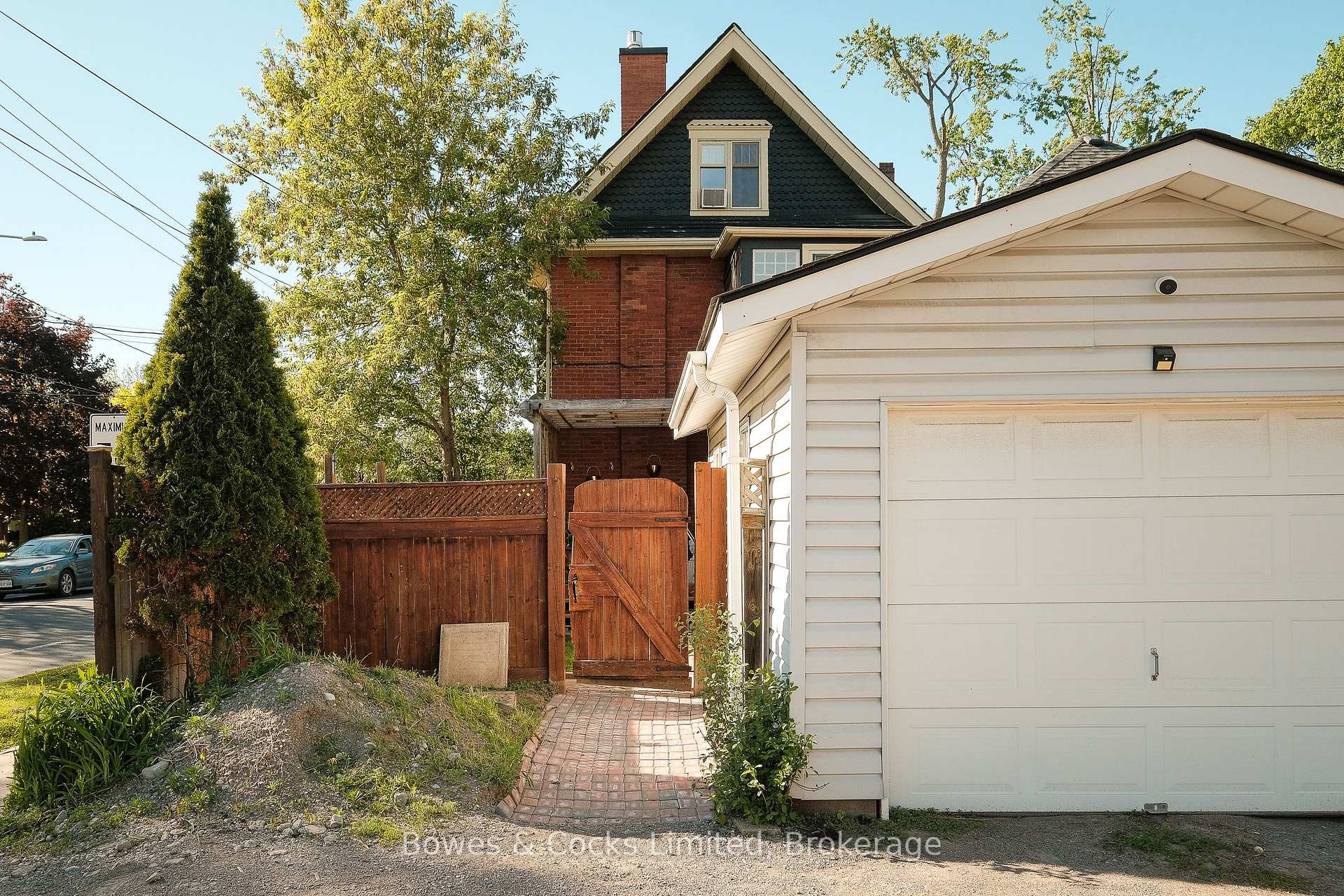 Photo 32 of 599 Gilmour Street, Peterborough, Town Ward 3 — HOMEH