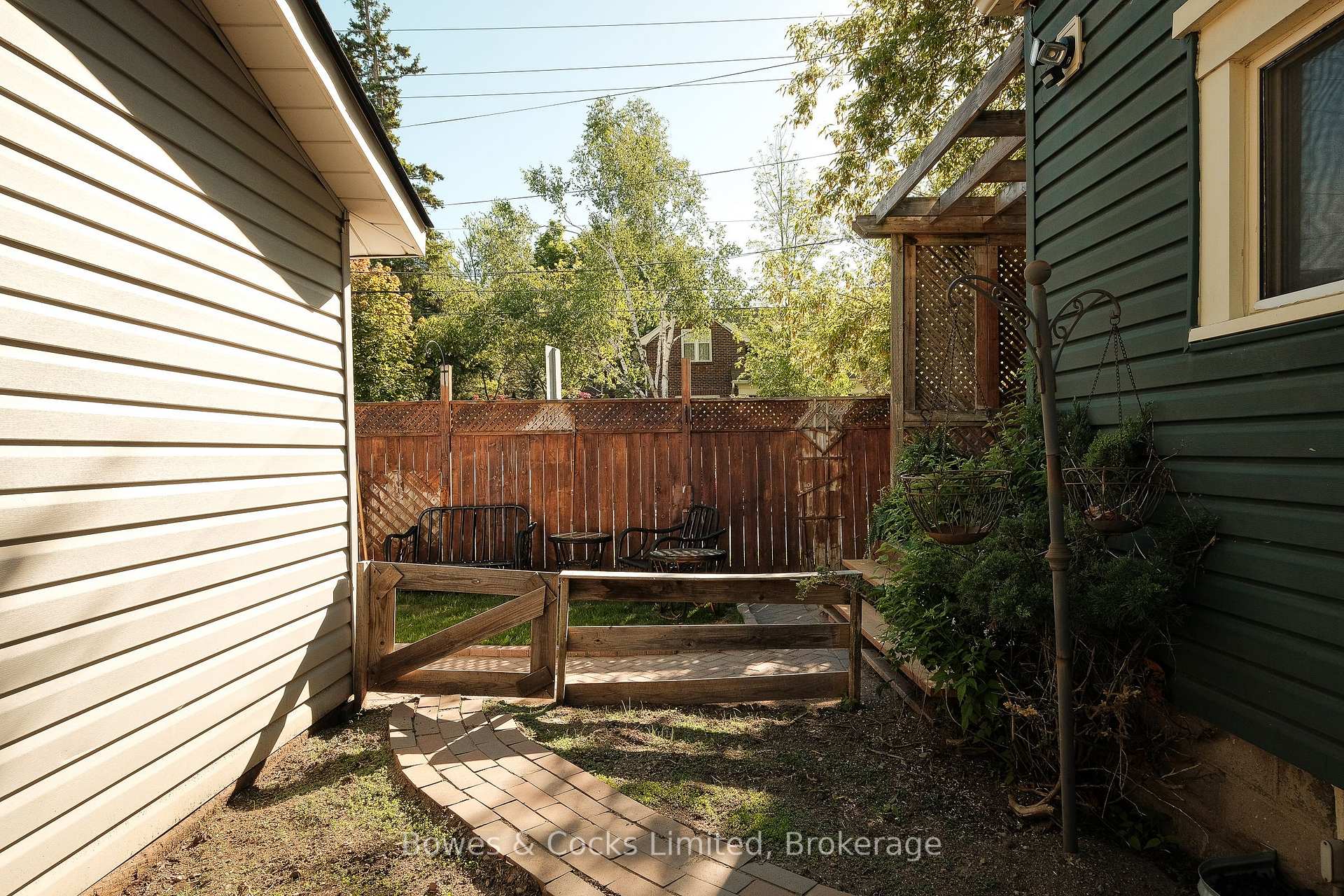 Photo 35 of 599 Gilmour Street, Peterborough, Town Ward 3 — HOMEH