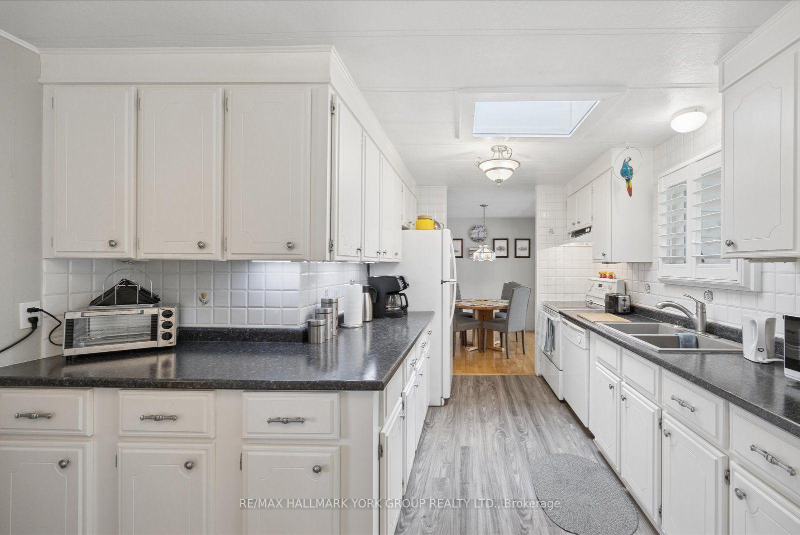 Photo 14 of 10 Kelsey Crescent, Georgina, Sutton & Jackson's Point — HOMEH