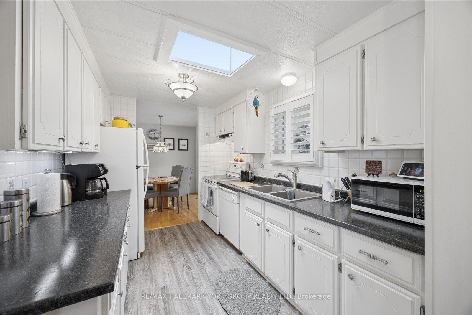 Photo 15 of 10 Kelsey Crescent, Georgina, Sutton & Jackson's Point — HOMEH