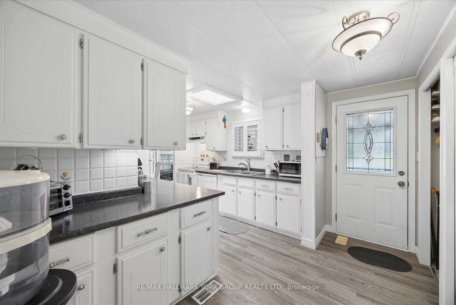 Photo 16 of 10 Kelsey Crescent, Georgina, Sutton & Jackson's Point — HOMEH