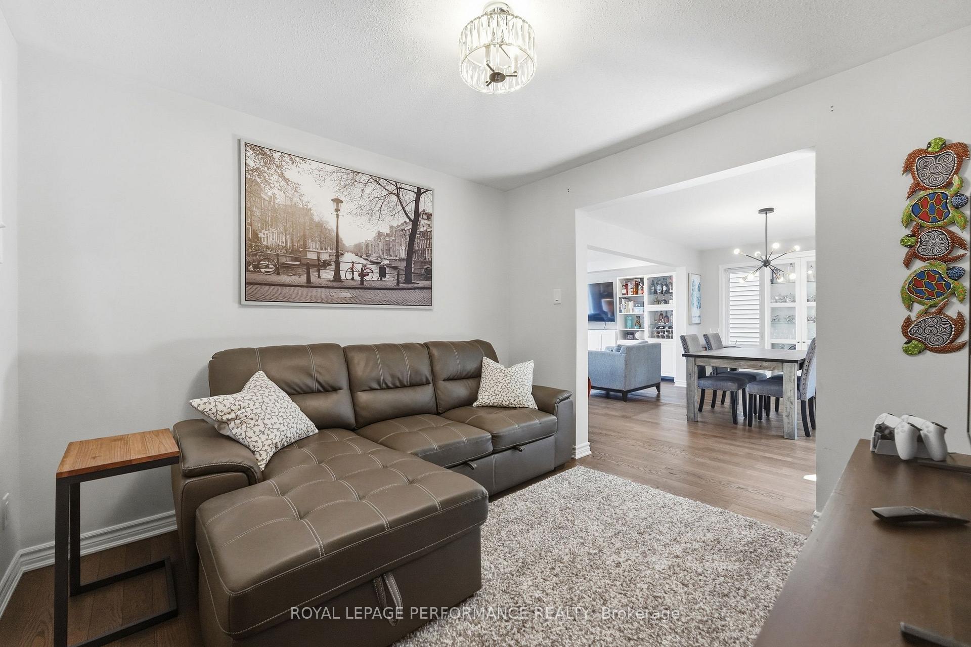 Photo 6 of 66 Baldcypress Way, Ottawa, Kanata - Emerald Meadows/Trailwest — HOMEH