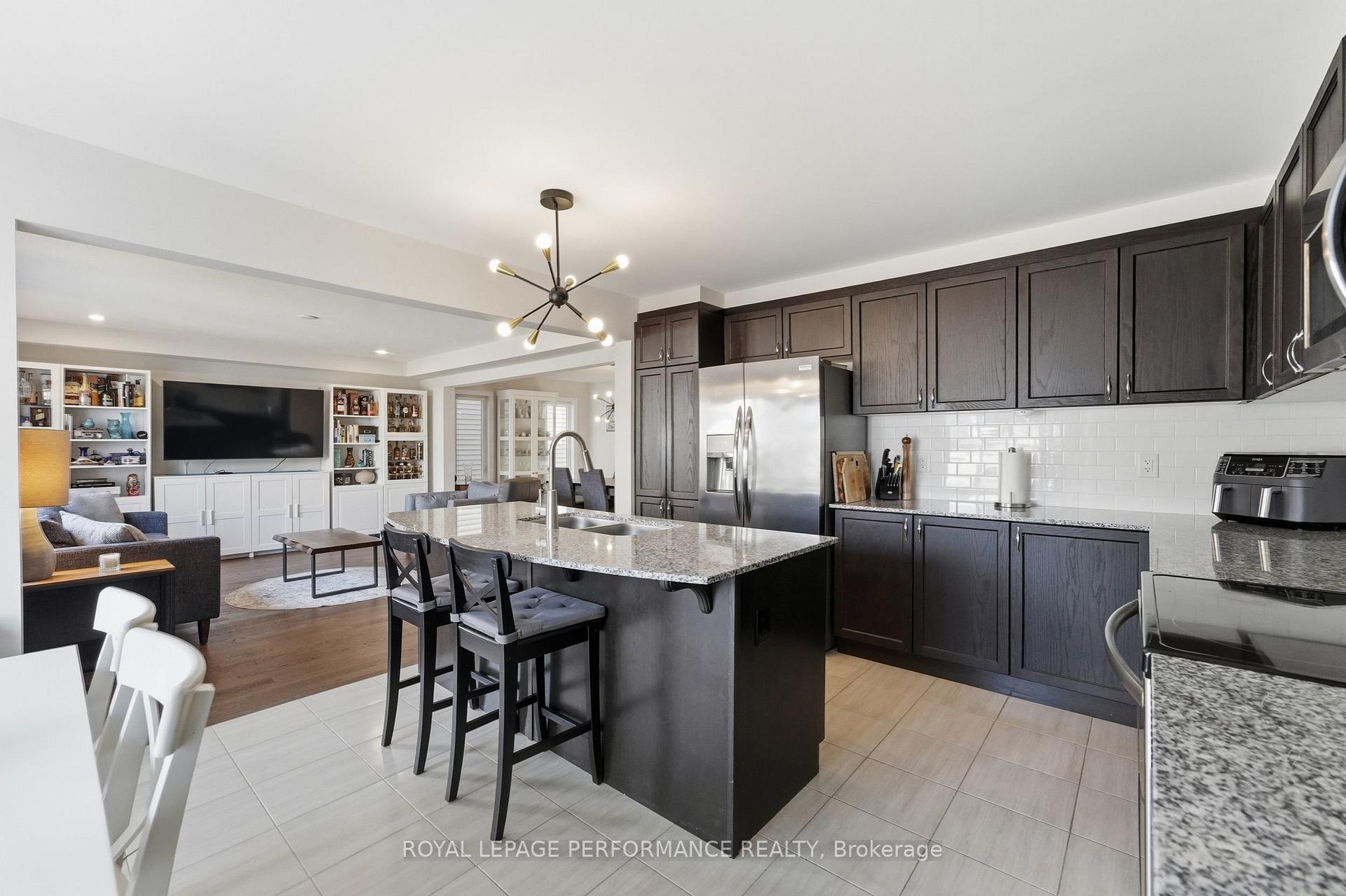 Photo 17 of 66 Baldcypress Way, Ottawa, Kanata - Emerald Meadows/Trailwest — HOMEH