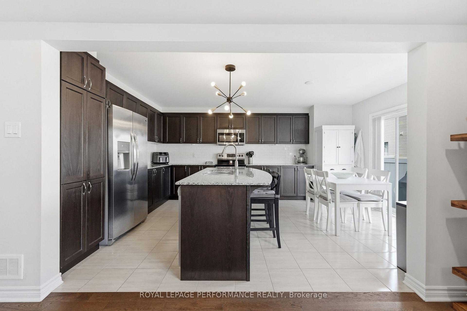 Photo 19 of 66 Baldcypress Way, Ottawa, Kanata - Emerald Meadows/Trailwest — HOMEH