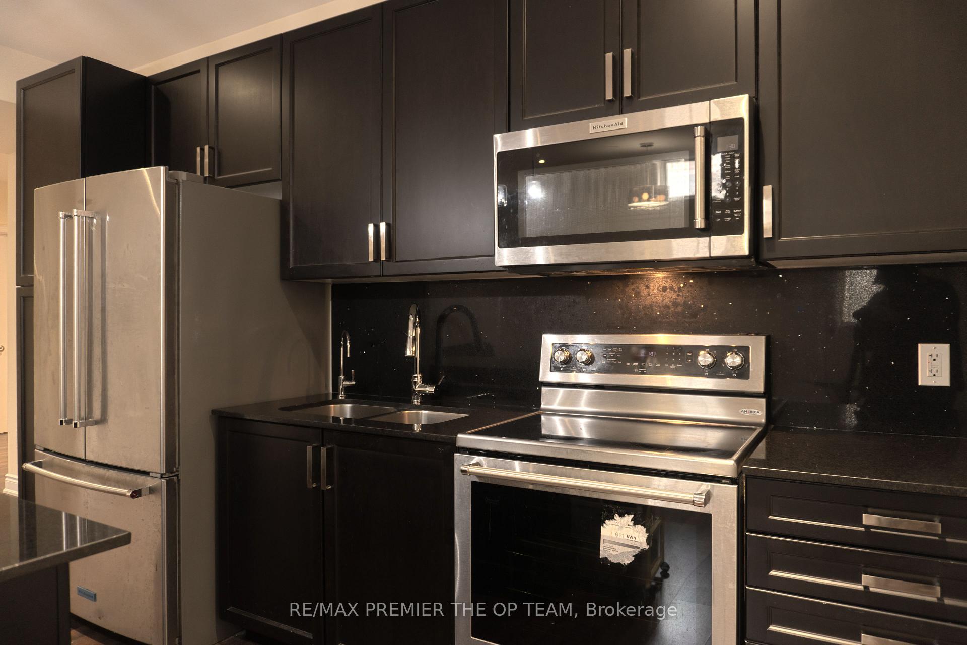 Photo 2 of Unit Lower, 7 Dunrobin Crescent, Vaughan, Kleinburg — HOMEH