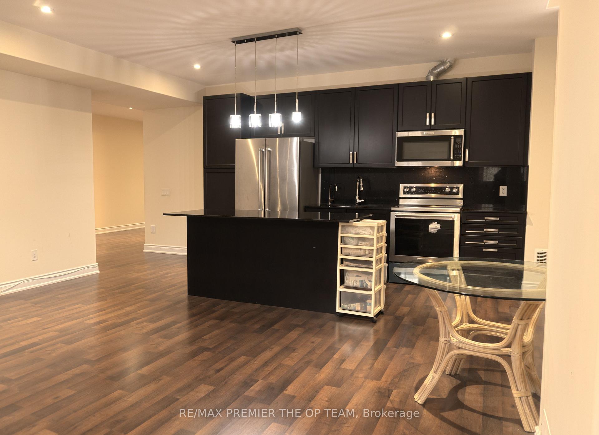 Photo 10 of Unit Lower, 7 Dunrobin Crescent, Vaughan, Kleinburg — HOMEH