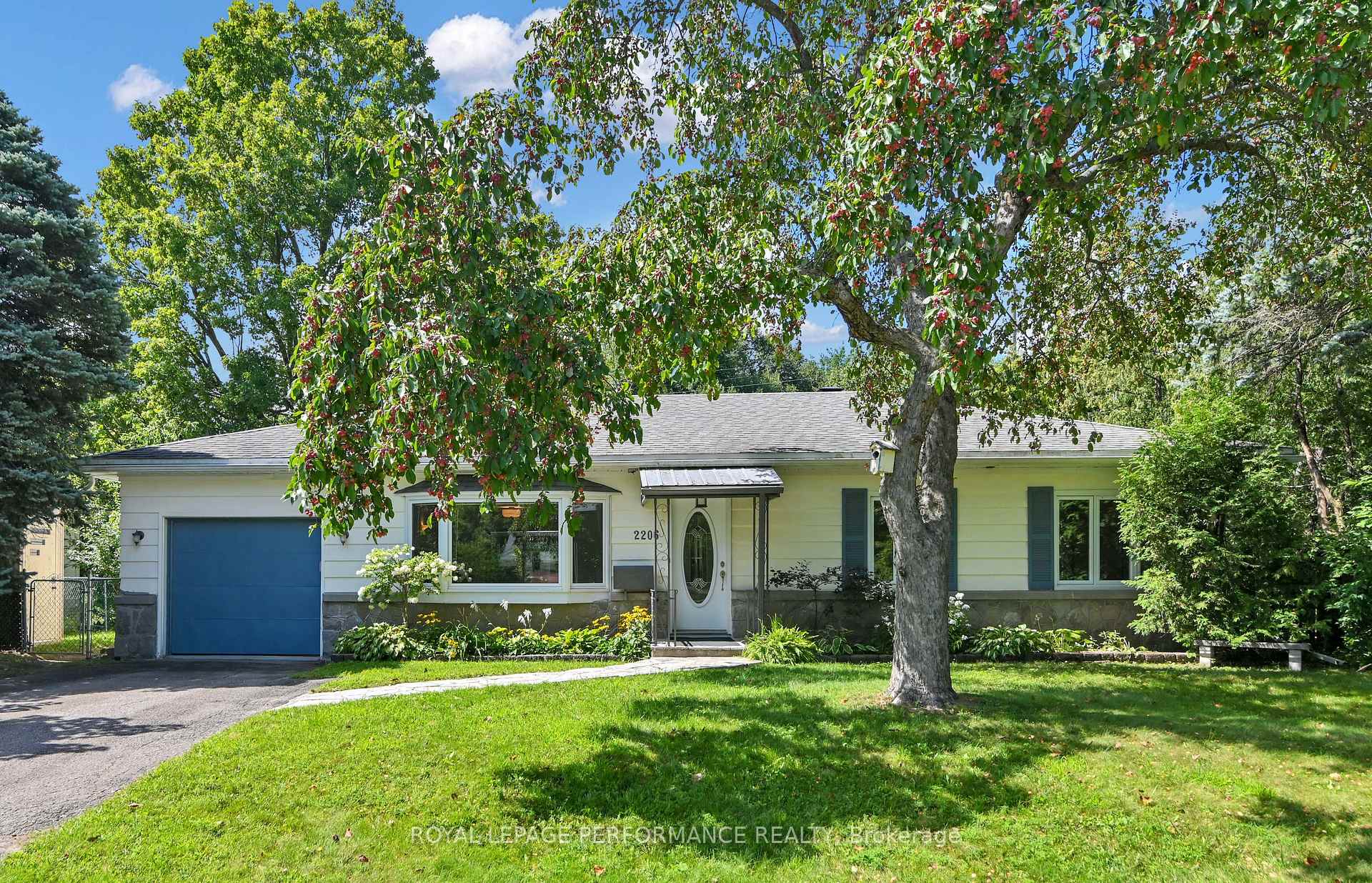 Photo of 2206 Hillary Avenue