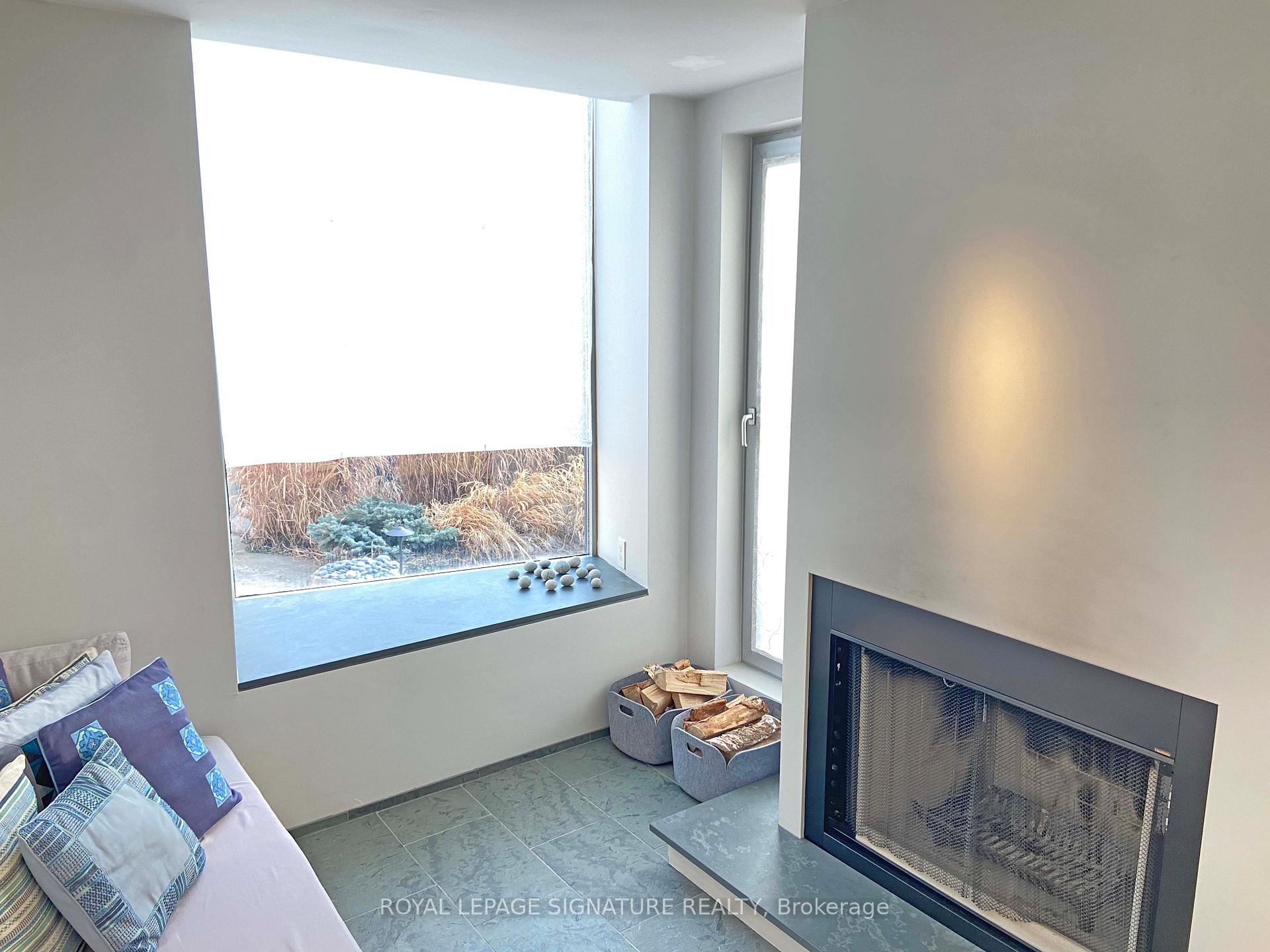 Photo 7 of Unit Main, 623 Wellington Street W, Toronto, Niagara — HOMEH