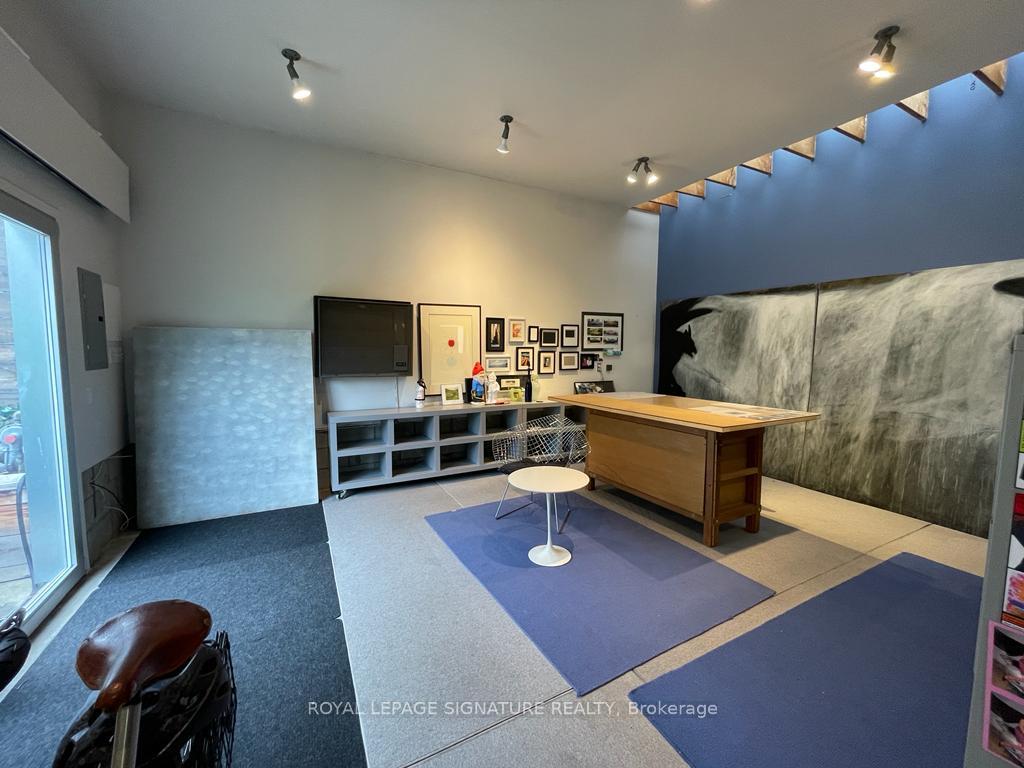 Photo 11 of Unit Main, 623 Wellington Street W, Toronto, Niagara — HOMEH