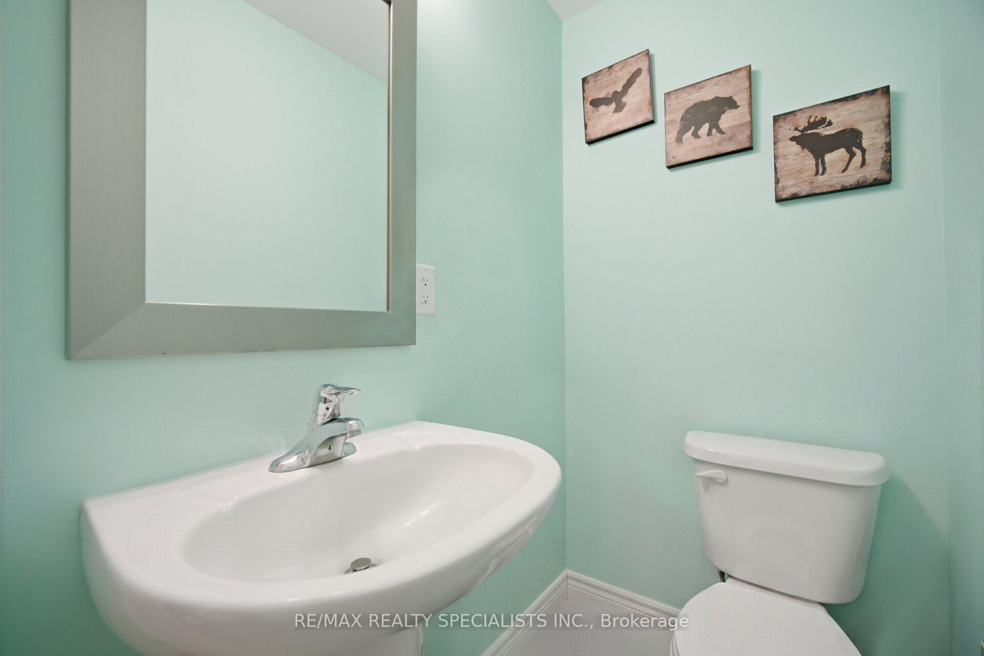 Photo 9 of Unit 112, 1812 Burnhamthorpe Road E, Mississauga, Applewood — HOMEH