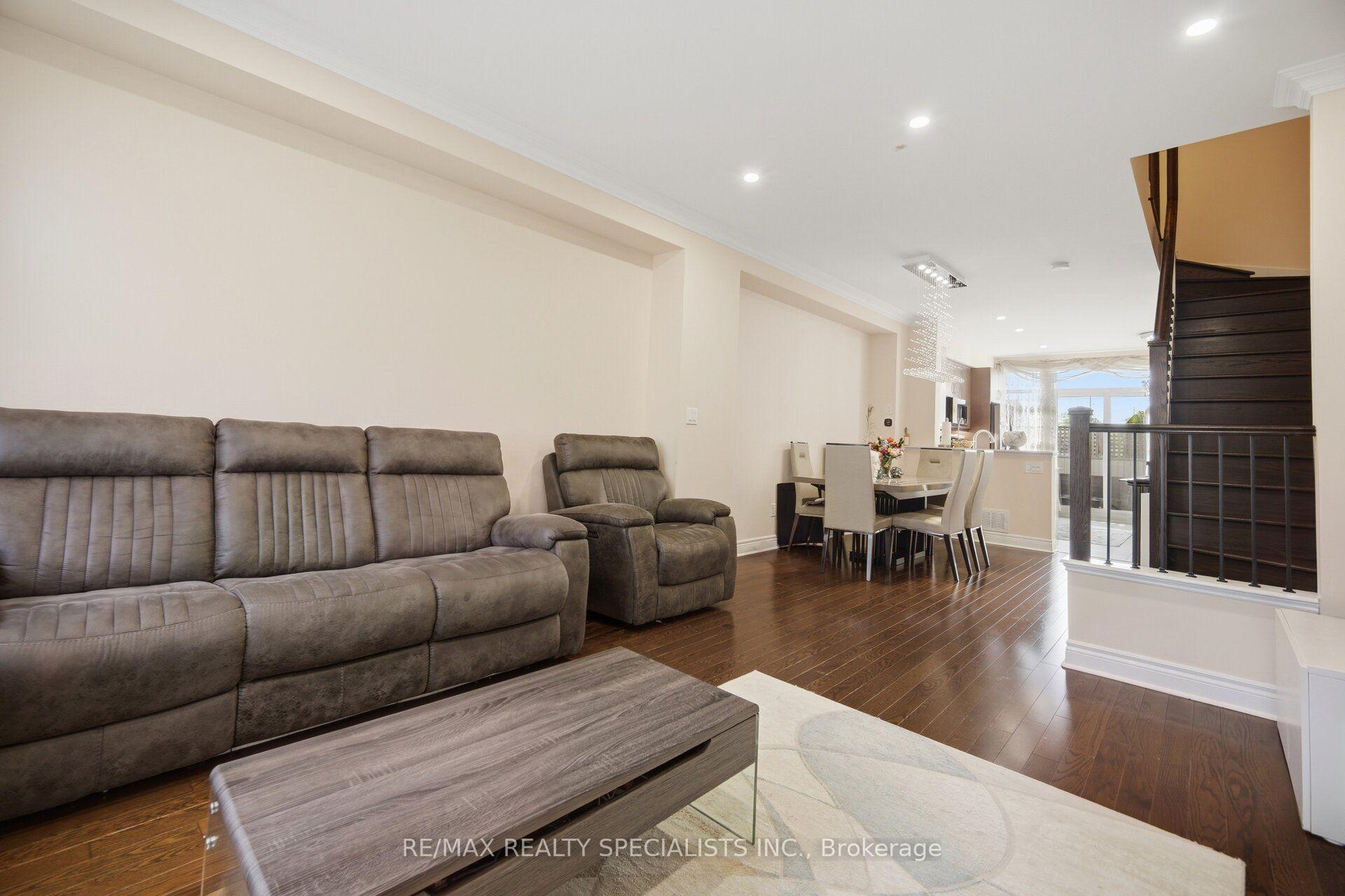 Photo 22 of Unit 112, 1812 Burnhamthorpe Road E, Mississauga, Applewood — HOMEH