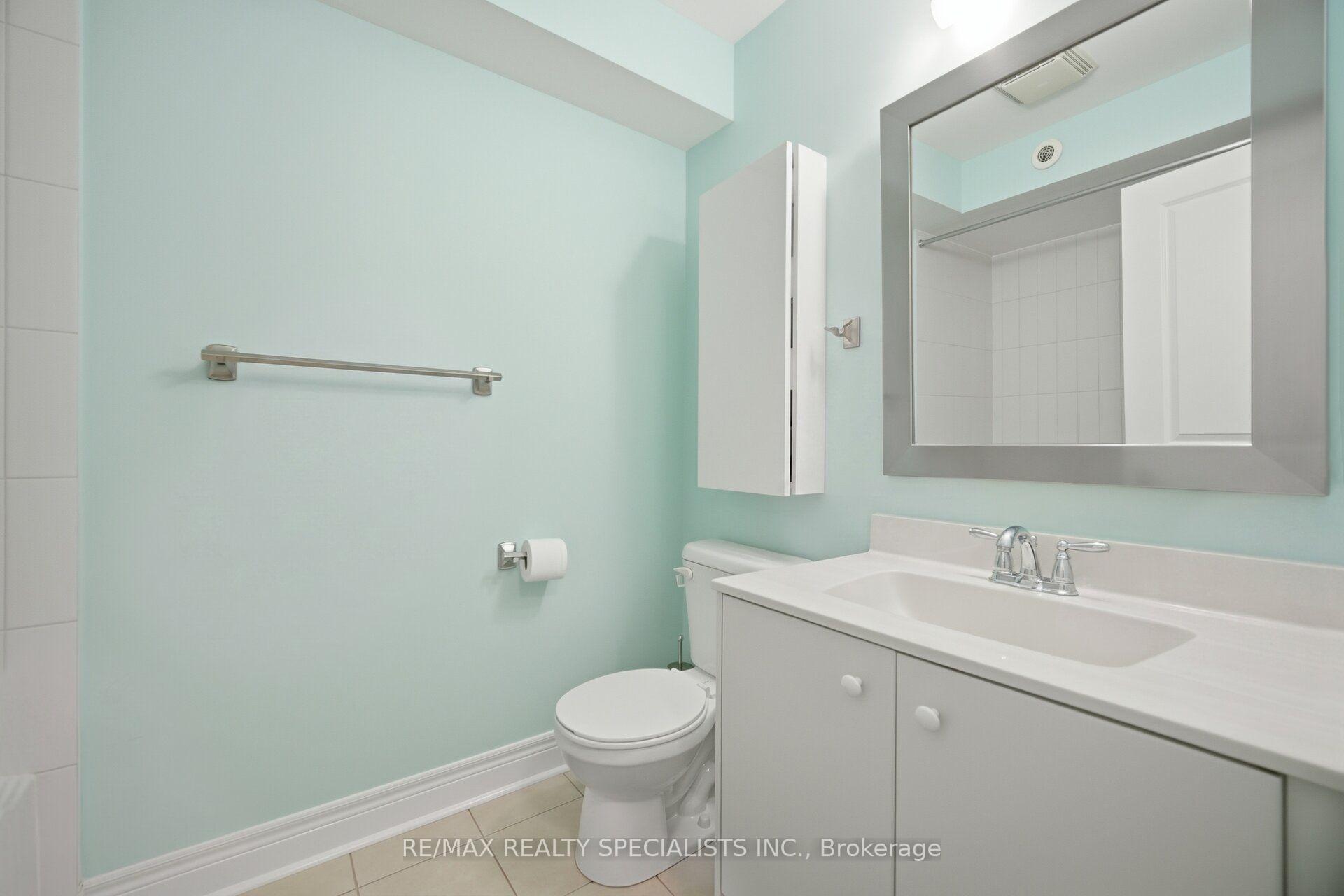 Photo 33 of Unit 112, 1812 Burnhamthorpe Road E, Mississauga, Applewood — HOMEH