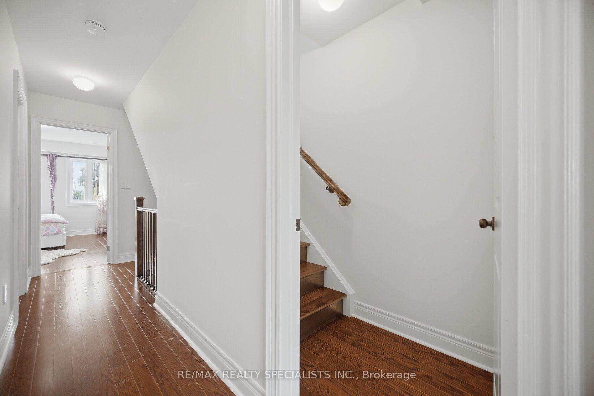 Photo 36 of Unit 112, 1812 Burnhamthorpe Road E, Mississauga, Applewood — HOMEH