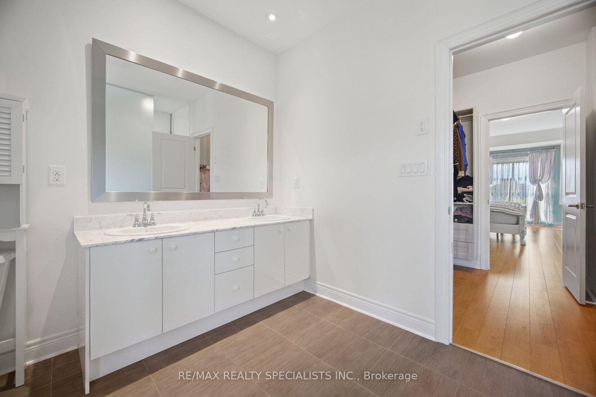 Photo 42 of Unit 112, 1812 Burnhamthorpe Road E, Mississauga, Applewood — HOMEH