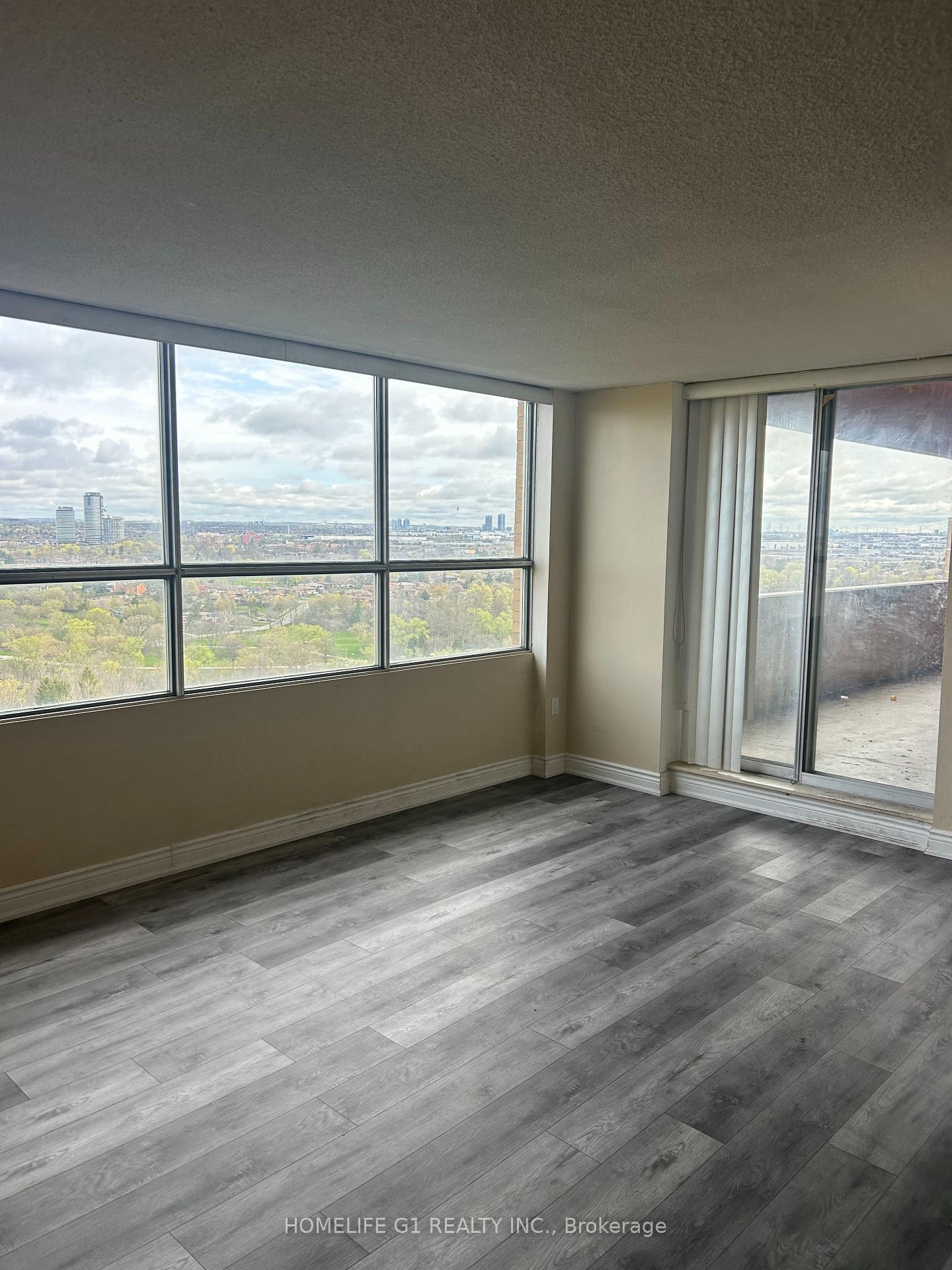 Photo of Unit 1803, 40 Panorama Court