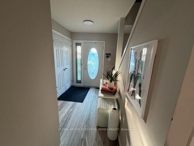 Photo 2 of 3232 Ulman Road, Oakville, Bronte — HOMEH