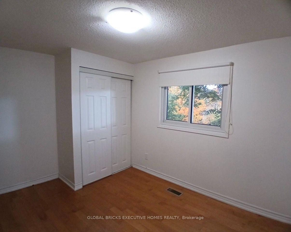 Photo 32 of 3232 Ulman Road, Oakville, Bronte — HOMEH