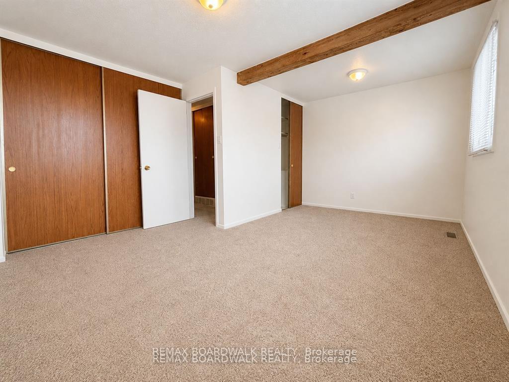 Photo 8 of 53J Sumac Street, Ottawa, Beacon Hill South — HOMEH