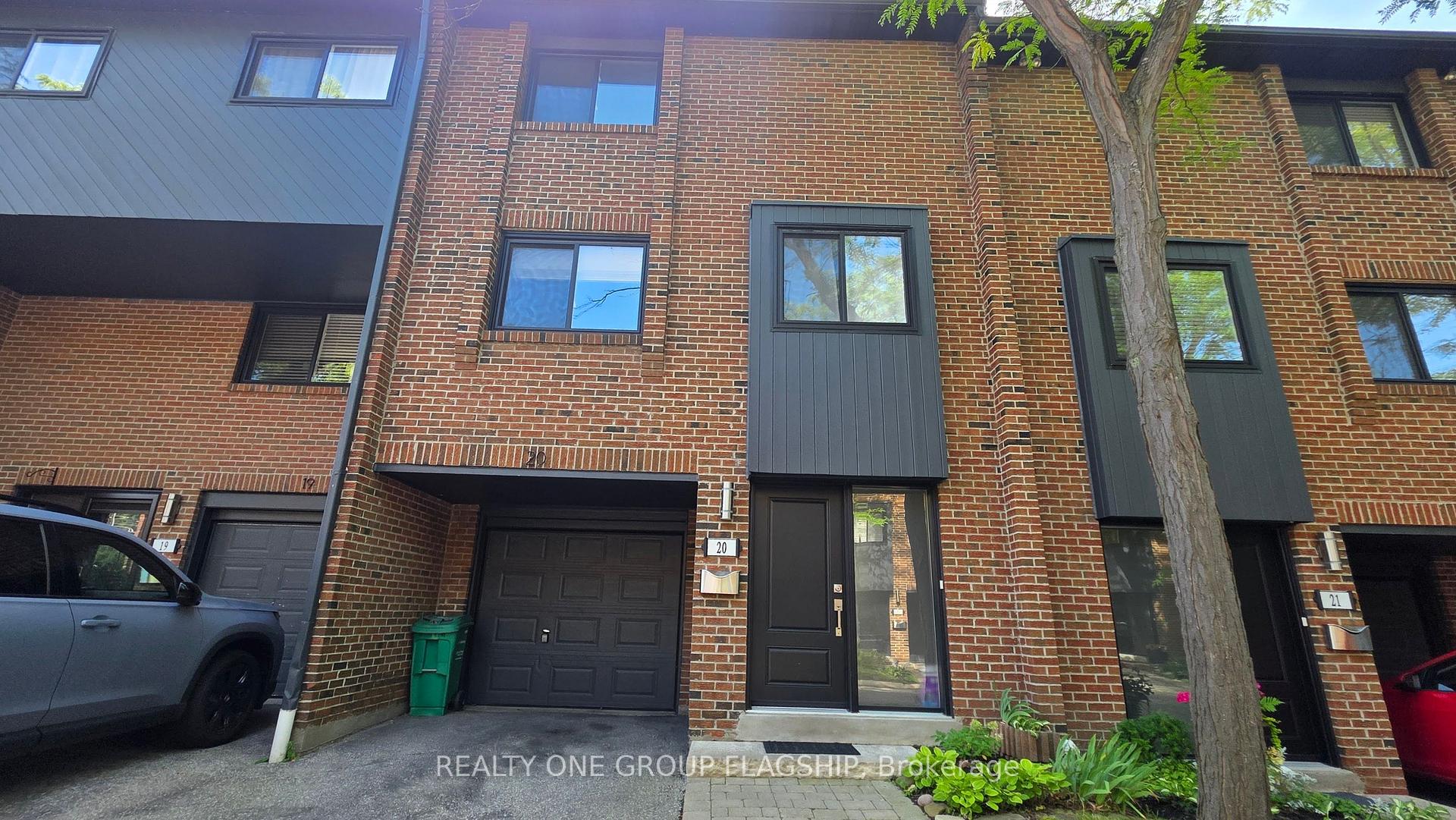Photo 1 of Unit 20, 20 Mineola Road E, Mississauga, Mineola — HOMEH