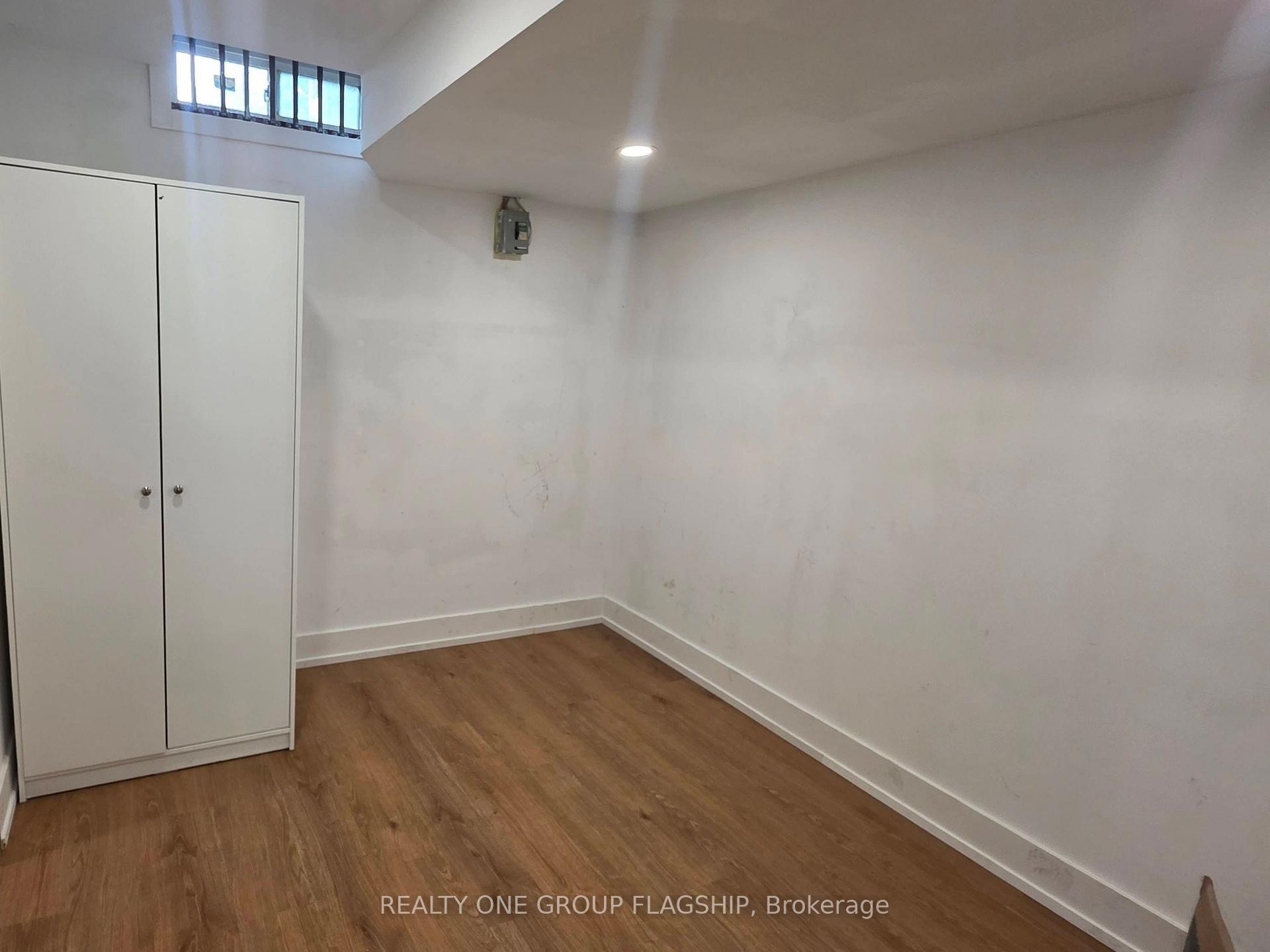 Photo 4 of Unit 20, 20 Mineola Road E, Mississauga, Mineola — HOMEH