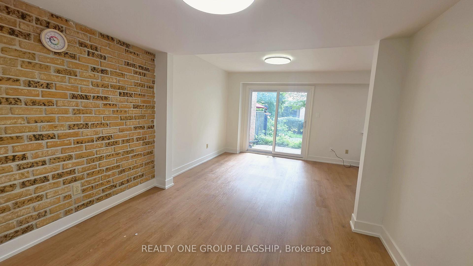 Photo 6 of Unit 20, 20 Mineola Road E, Mississauga, Mineola — HOMEH