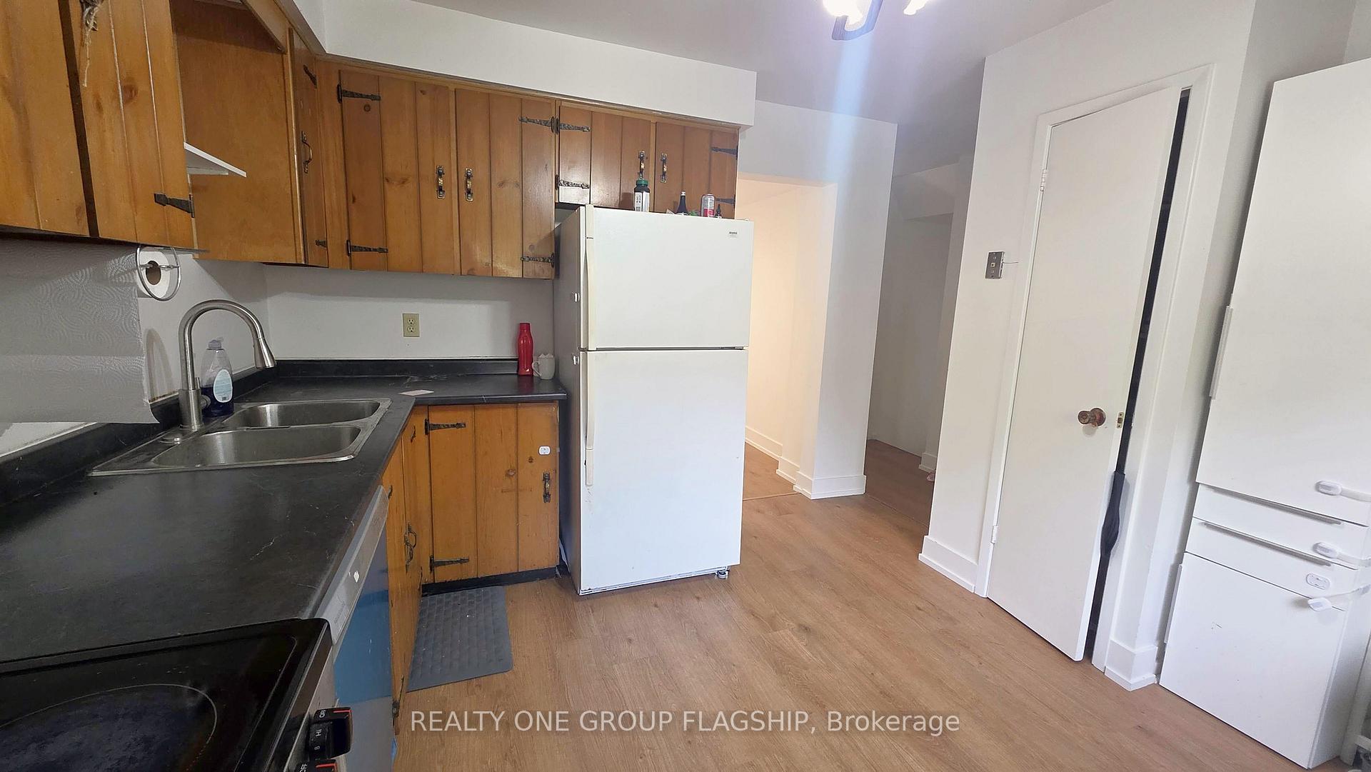 Photo 11 of Unit 20, 20 Mineola Road E, Mississauga, Mineola — HOMEH